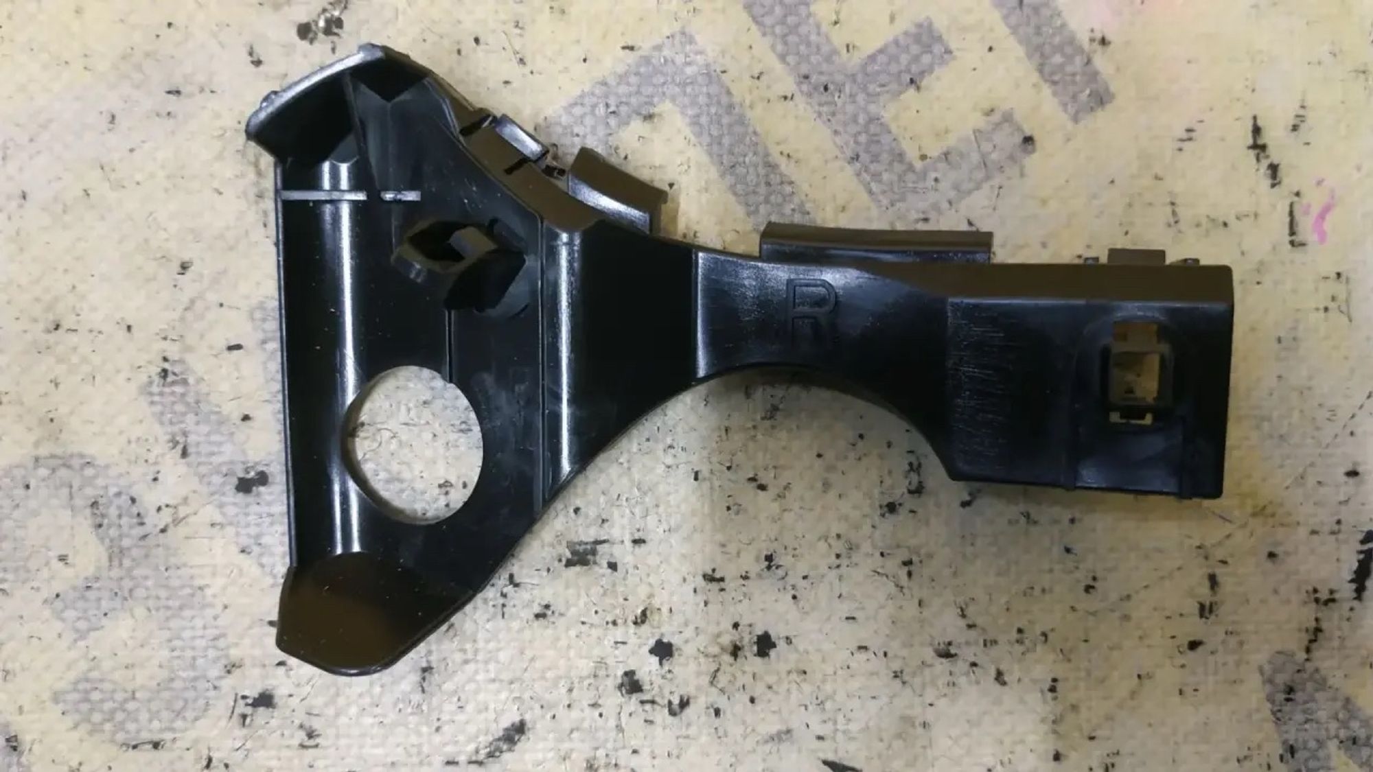 https://ycs.partsauto.market/partsauto-images/thmbs/userImages/87497919e31020c6b1c735431d06908a/part/88a57e1f-abf3-4055-8364-a3ae6fd1407b_1786092792830.jpg