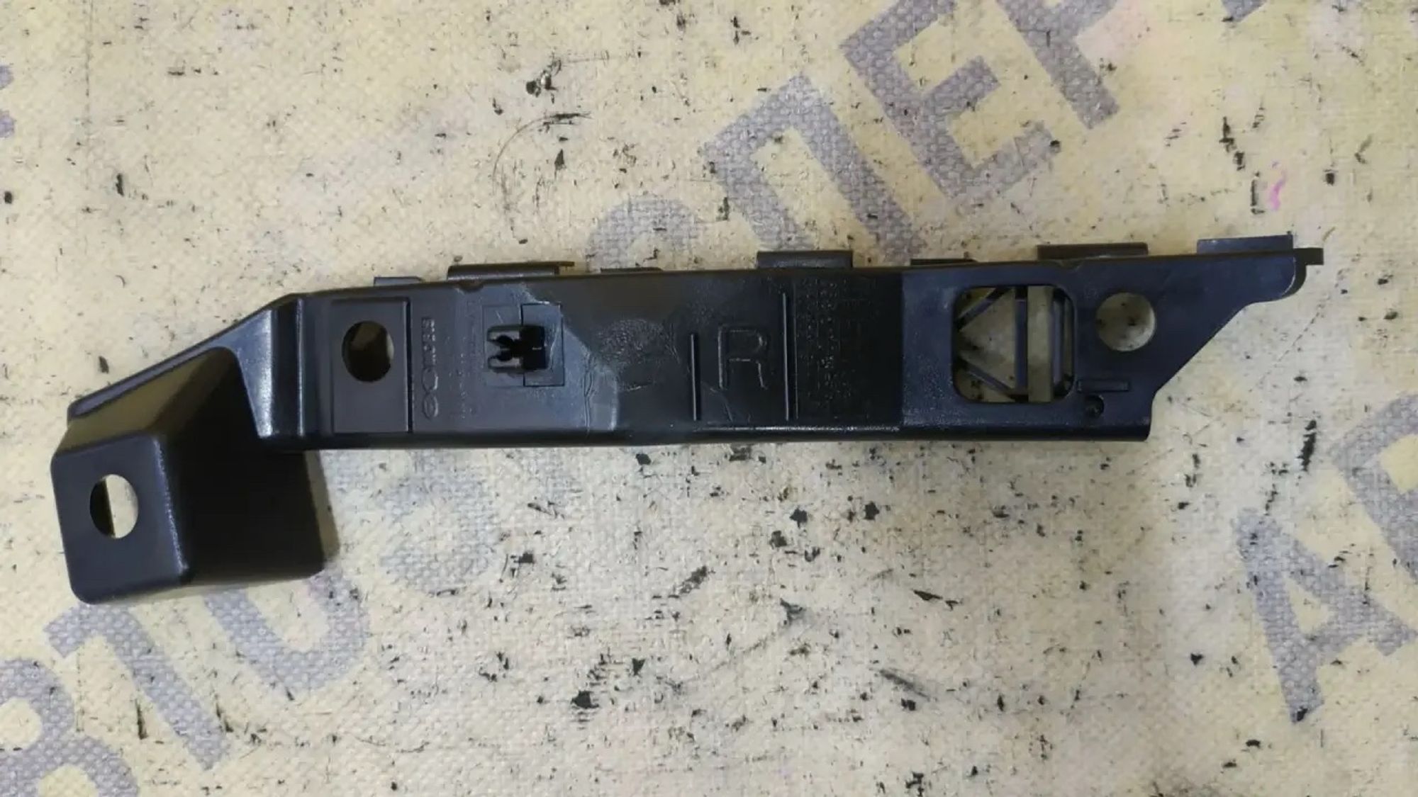 https://ycs.partsauto.market/partsauto-images/thmbs/userImages/87497919e31020c6b1c735431d06908a/part/88e3d033-e883-47ea-bf44-64089368be8c_1786090883105.jpg