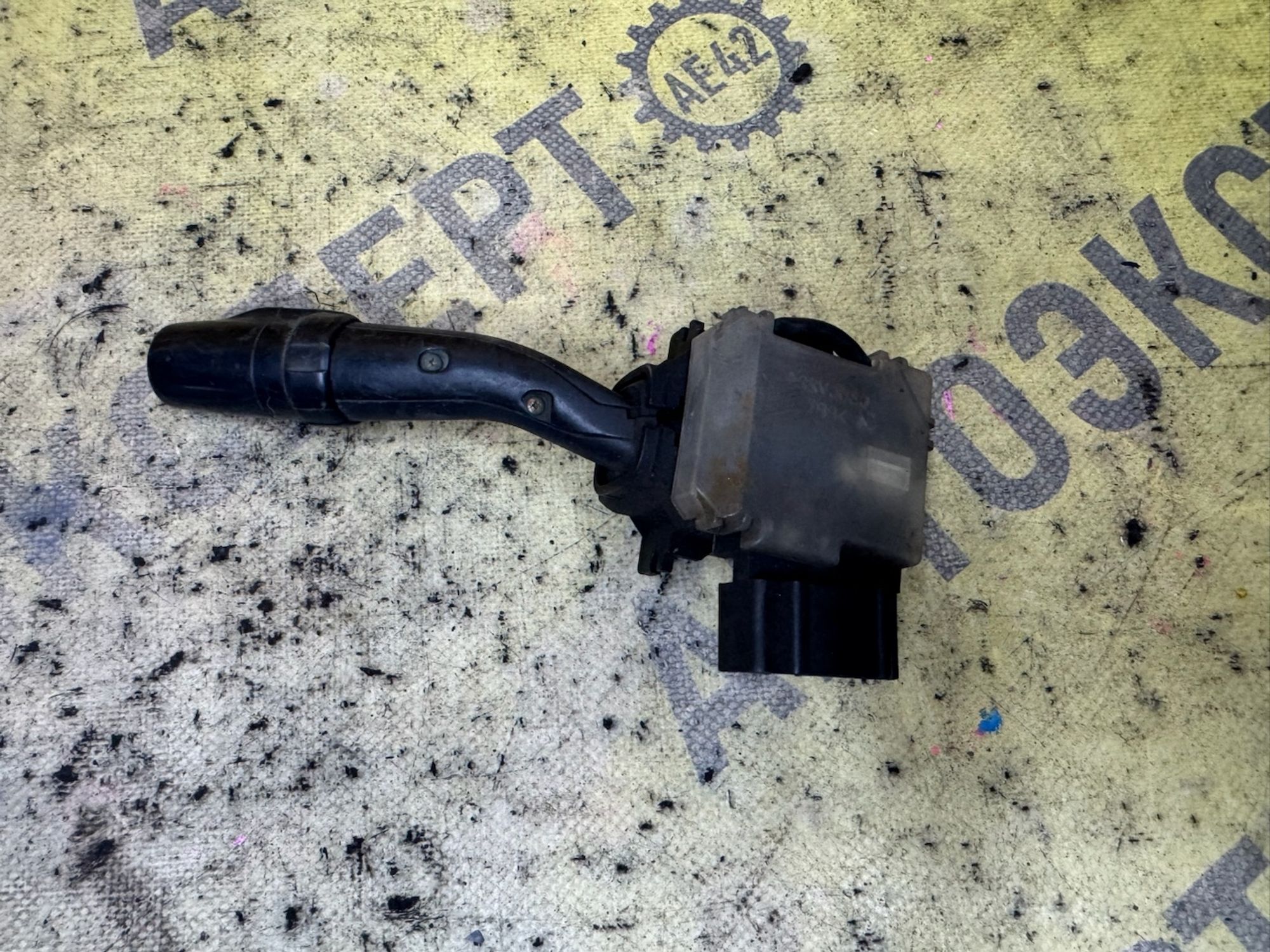 https://ycs.partsauto.market/partsauto-images/thmbs/userImages/87497919e31020c6b1c735431d06908a/part/893b3239-3832-4f1e-a7a1-8711d25bfb27_1787550509837.jpg