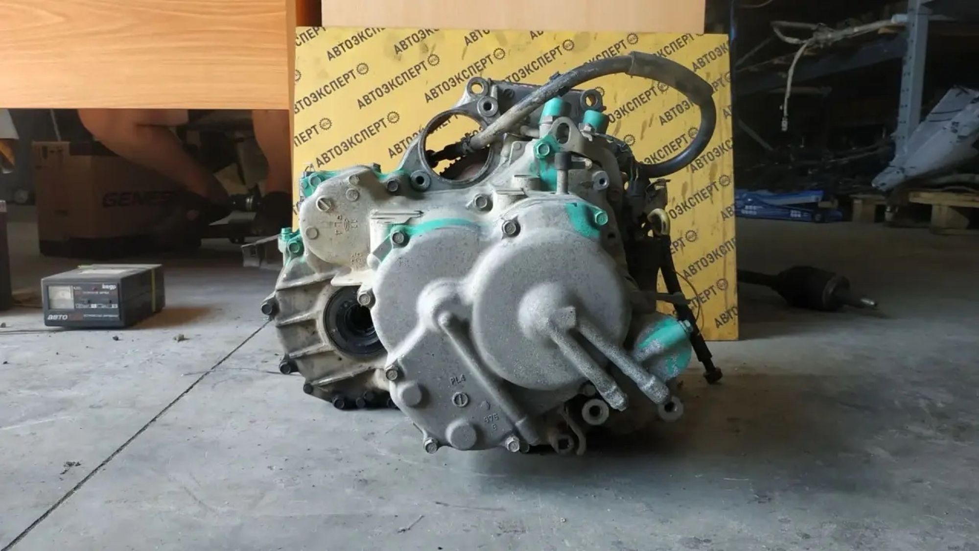 https://ycs.partsauto.market/partsauto-images/thmbs/userImages/87497919e31020c6b1c735431d06908a/part/8b3e8351-1d4a-40ee-9095-4da1208cbbc7_1785139481133.jpg