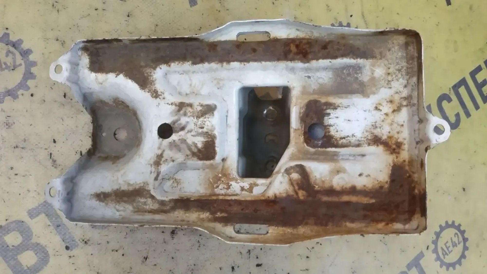 https://ycs.partsauto.market/partsauto-images/thmbs/userImages/87497919e31020c6b1c735431d06908a/part/8c56ac8c-4fe9-4c85-9769-5104d9e221ad_1783063102287.jpg