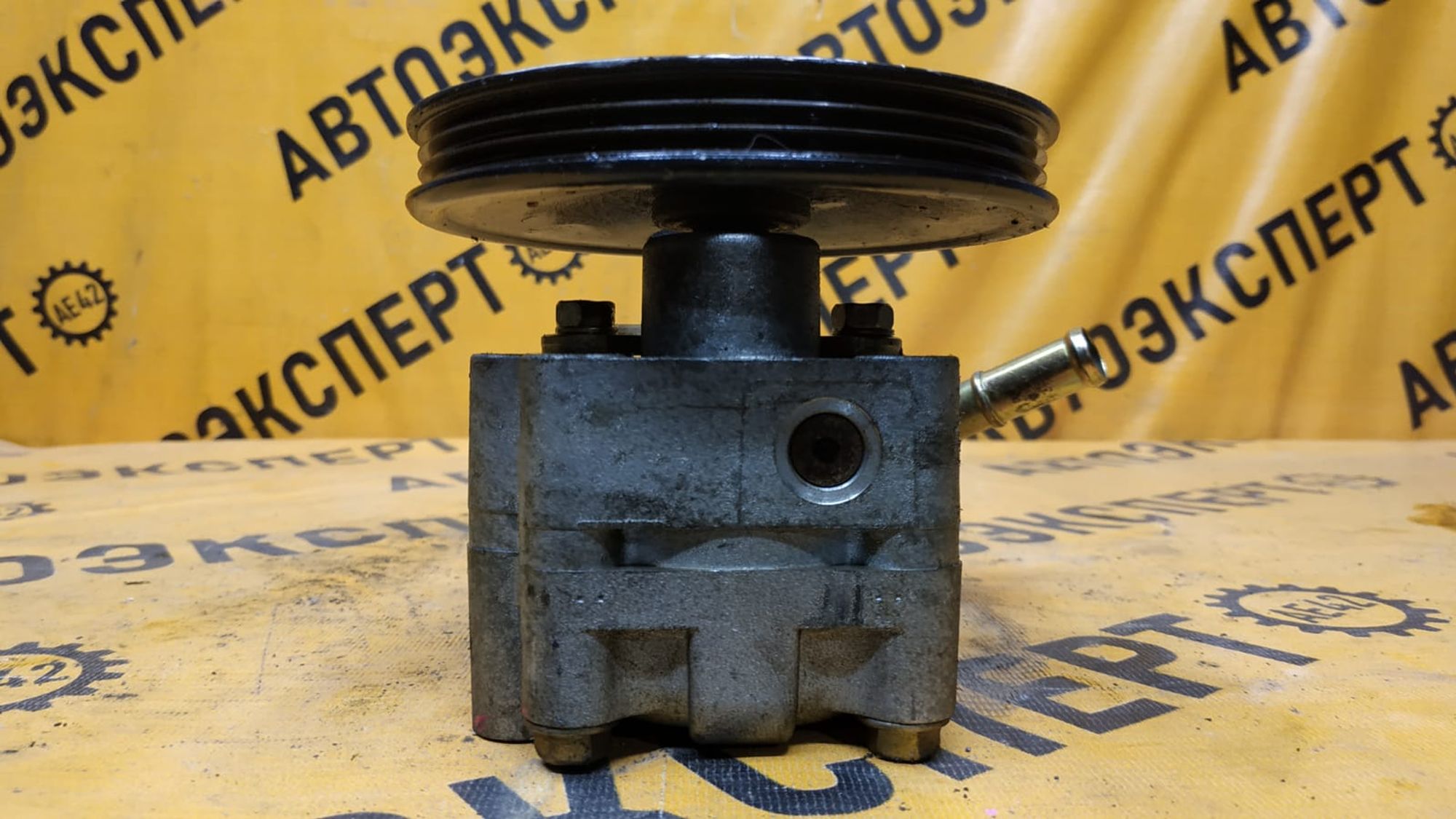 https://ycs.partsauto.market/partsauto-images/thmbs/userImages/87497919e31020c6b1c735431d06908a/part/8d3ea885-195a-4f41-a5be-16393fb9f099_1743687565855.jpg