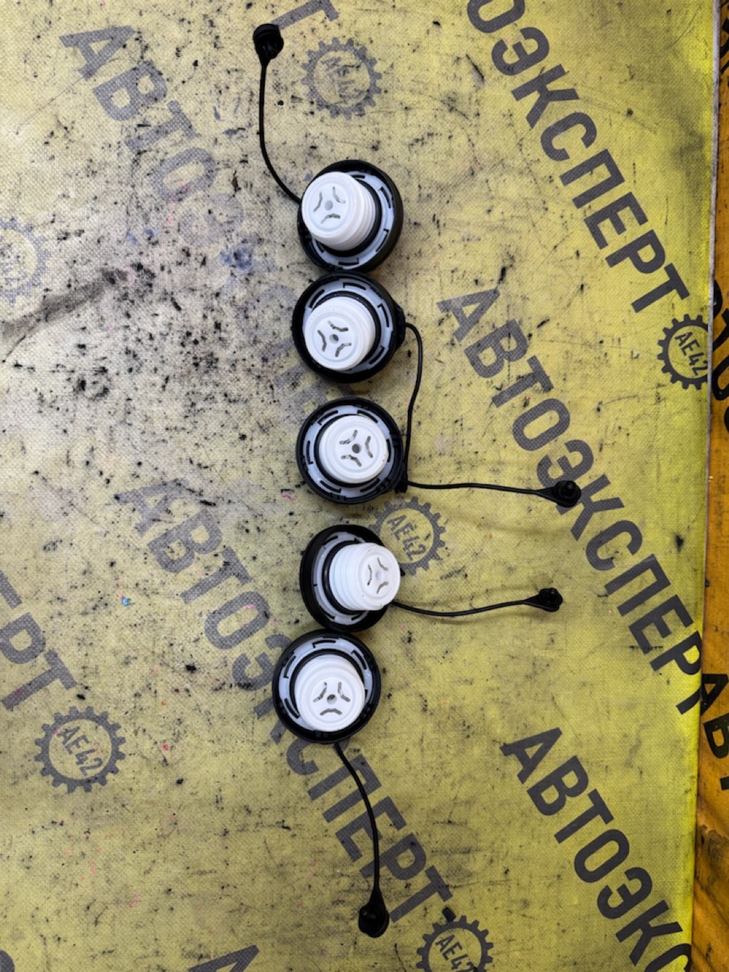https://ycs.partsauto.market/partsauto-images/thmbs/userImages/87497919e31020c6b1c735431d06908a/part/8eb99ee9-6d52-49f9-9ee4-72079556d865_1787115627311.jpg