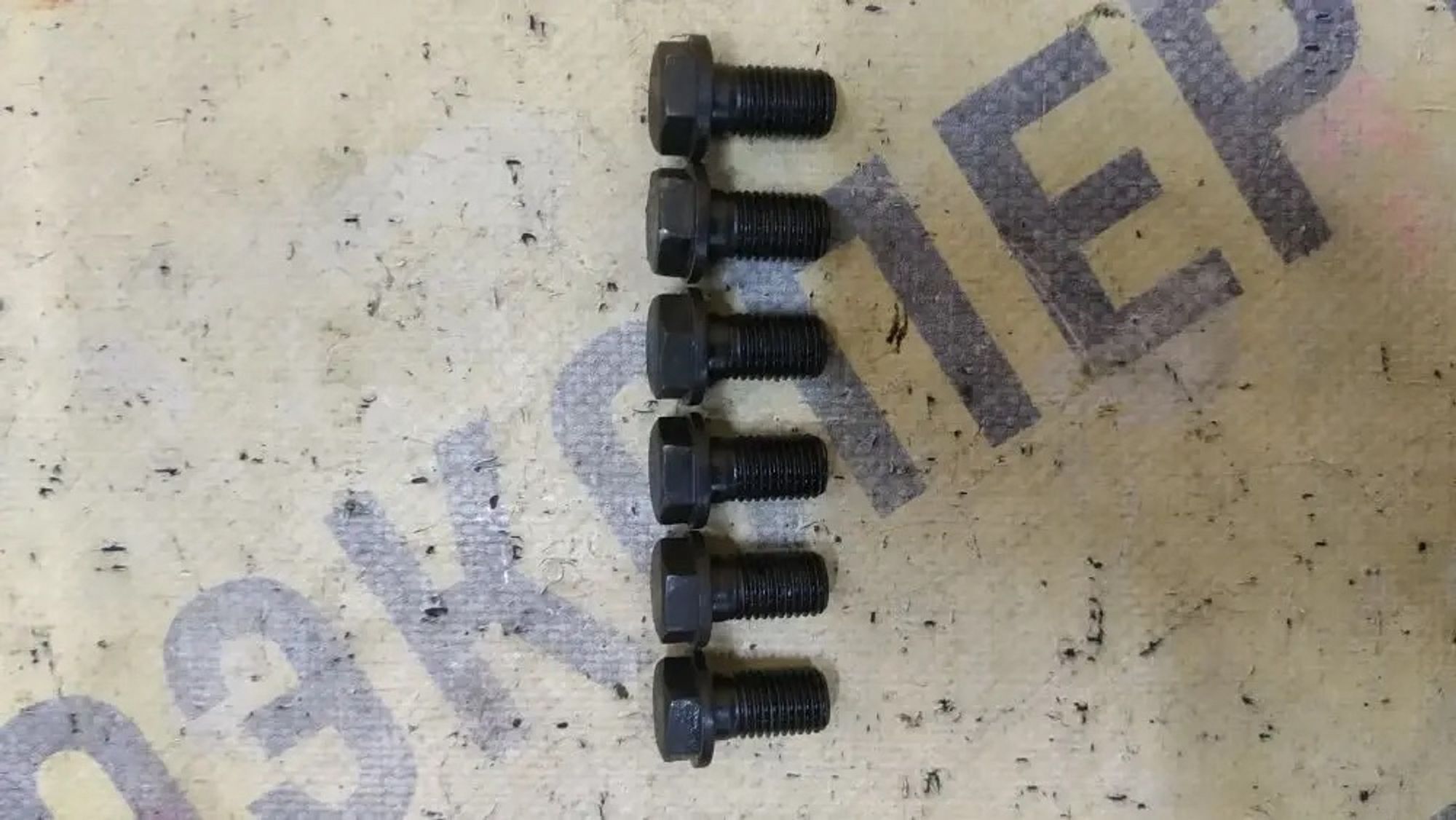 https://ycs.partsauto.market/partsauto-images/thmbs/userImages/87497919e31020c6b1c735431d06908a/part/8fcdde89-5878-47ec-91e9-f6045026eef9_1777535011757.jpg