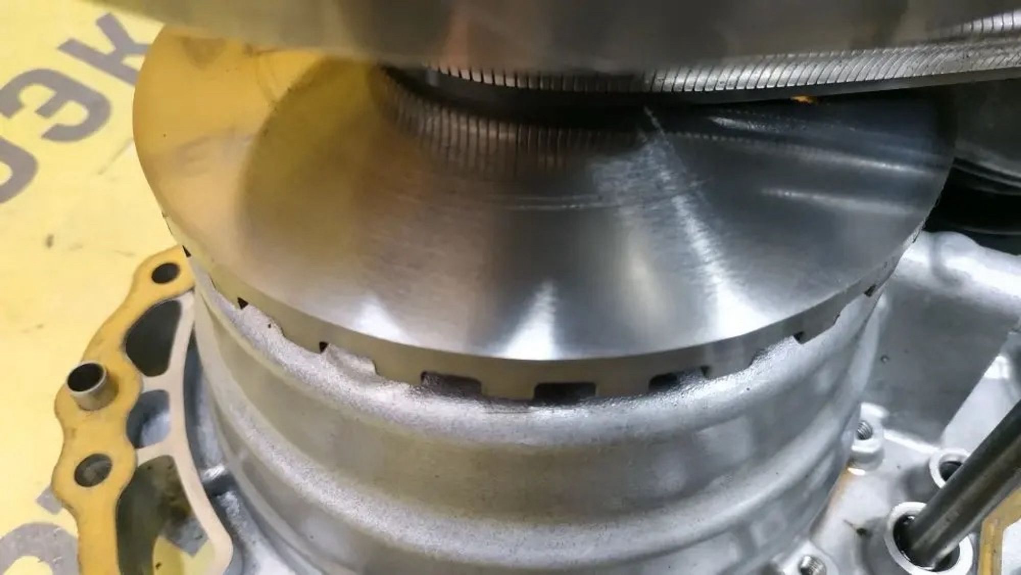 https://ycs.partsauto.market/partsauto-images/thmbs/userImages/87497919e31020c6b1c735431d06908a/part/900dceac-a03d-40f0-b1fa-369079e24ec6_1777973578920.jpg