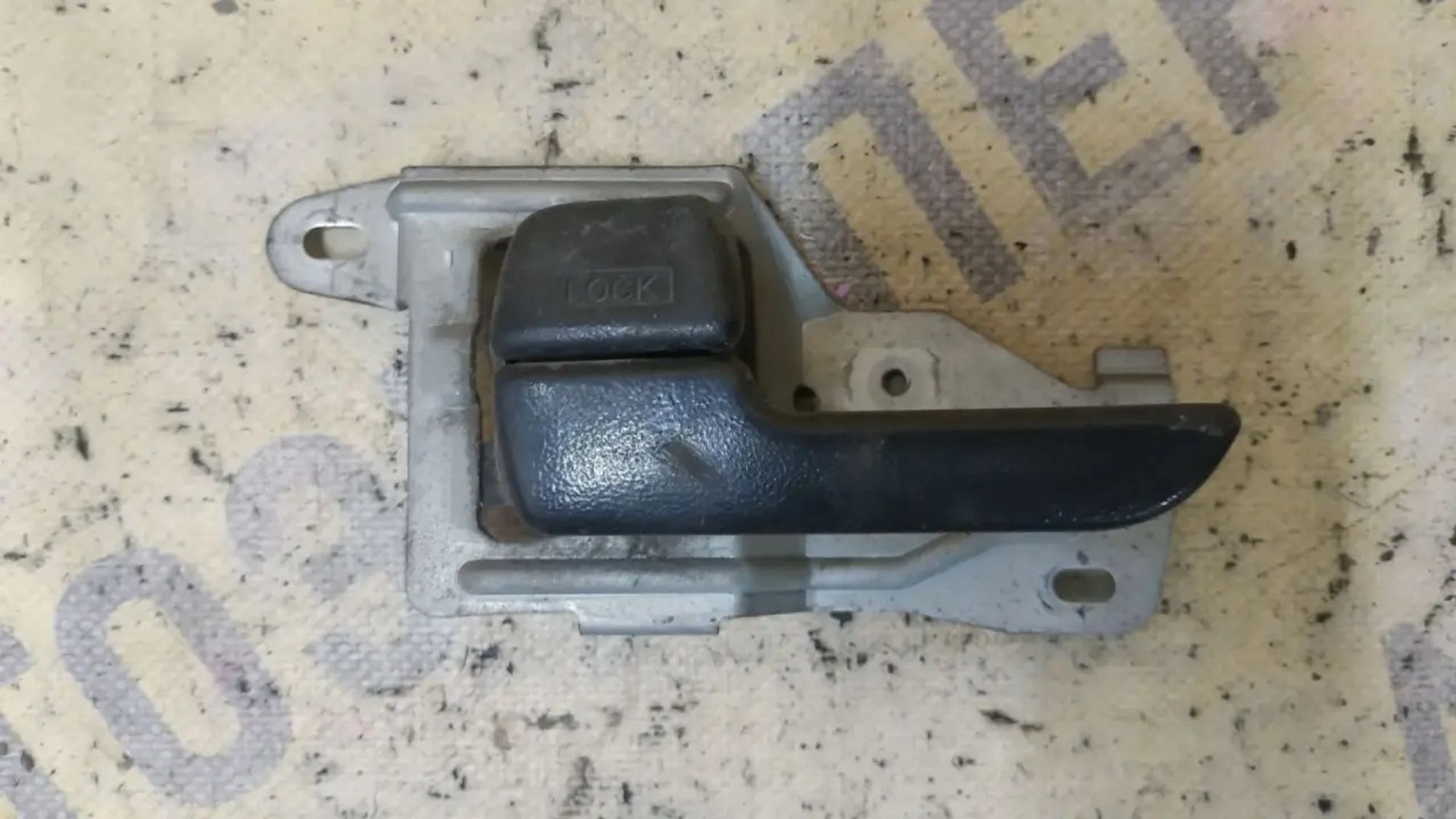 https://ycs.partsauto.market/partsauto-images/thmbs/userImages/87497919e31020c6b1c735431d06908a/part/9336fd77-98a9-426b-a143-5dd6a45ebf37_1783327462950.jpg