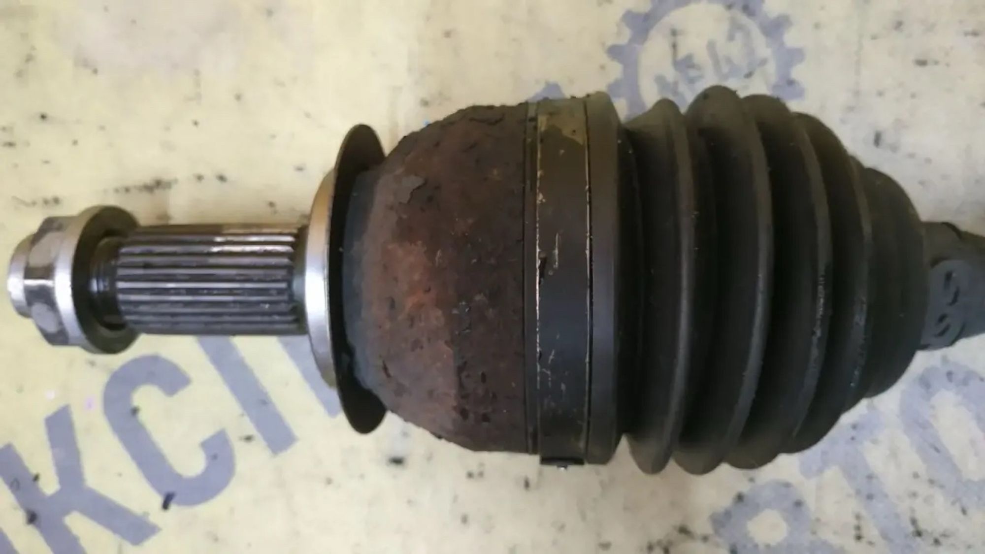 https://ycs.partsauto.market/partsauto-images/thmbs/userImages/87497919e31020c6b1c735431d06908a/part/94ffc8f9-5a0c-4b55-99e9-6fe51926de7e_1786734044259.jpg