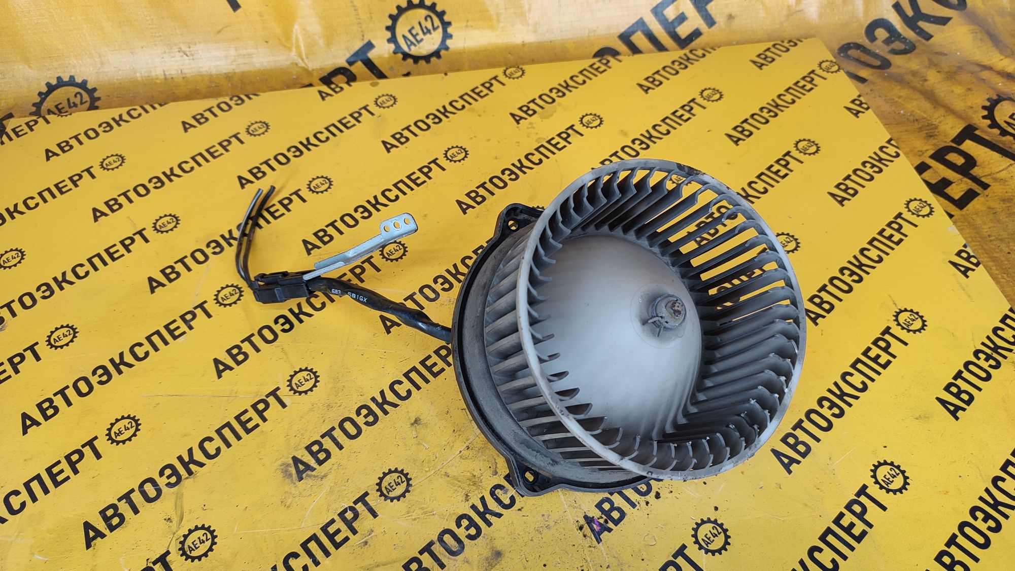 https://ycs.partsauto.market/partsauto-images/thmbs/userImages/87497919e31020c6b1c735431d06908a/part/957404c2-470b-4962-91ad-9bdd3f1ce7d8_1728961341613.jpg