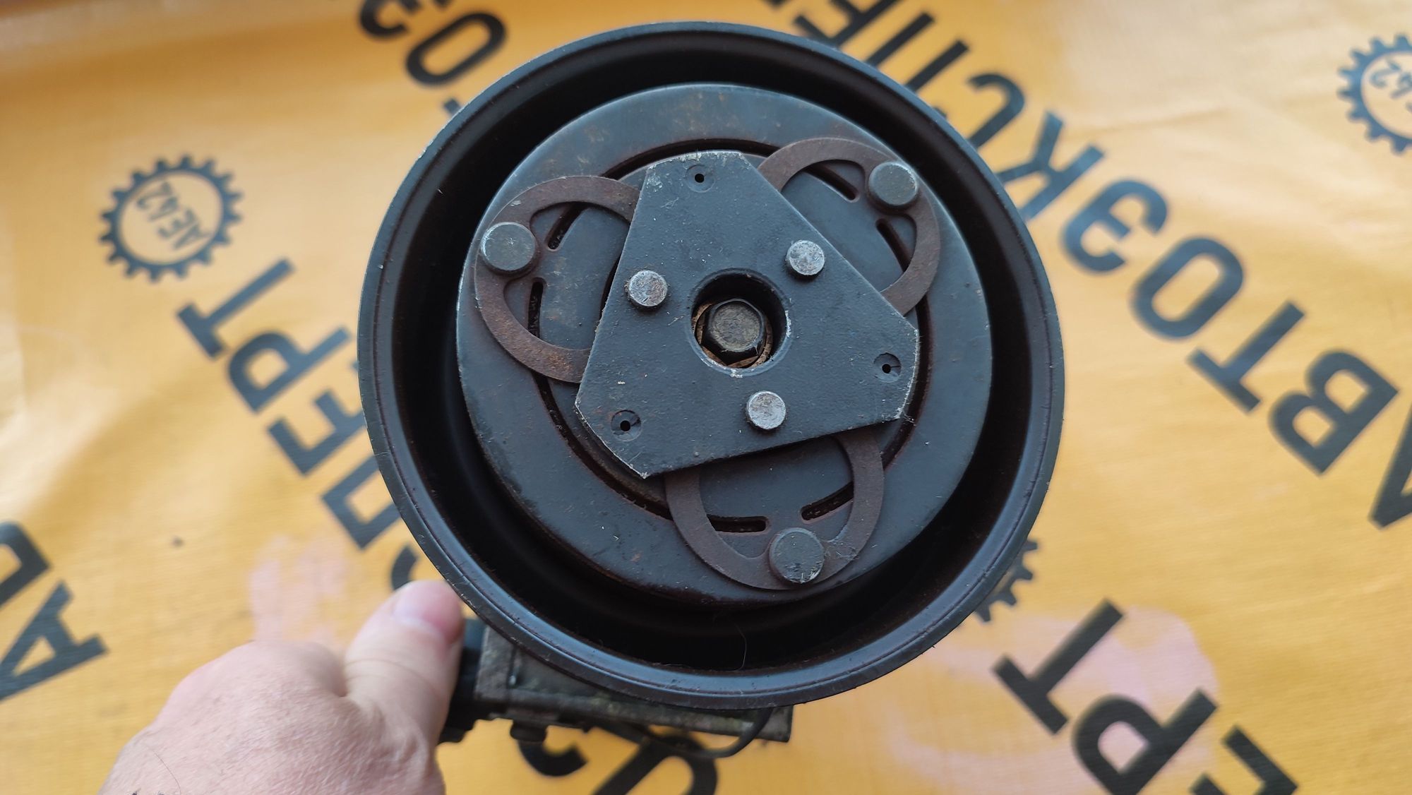 https://ycs.partsauto.market/partsauto-images/thmbs/userImages/87497919e31020c6b1c735431d06908a/part/957f33b5-dc07-4e60-bfdb-f259608d0554_1717567269304.jpg