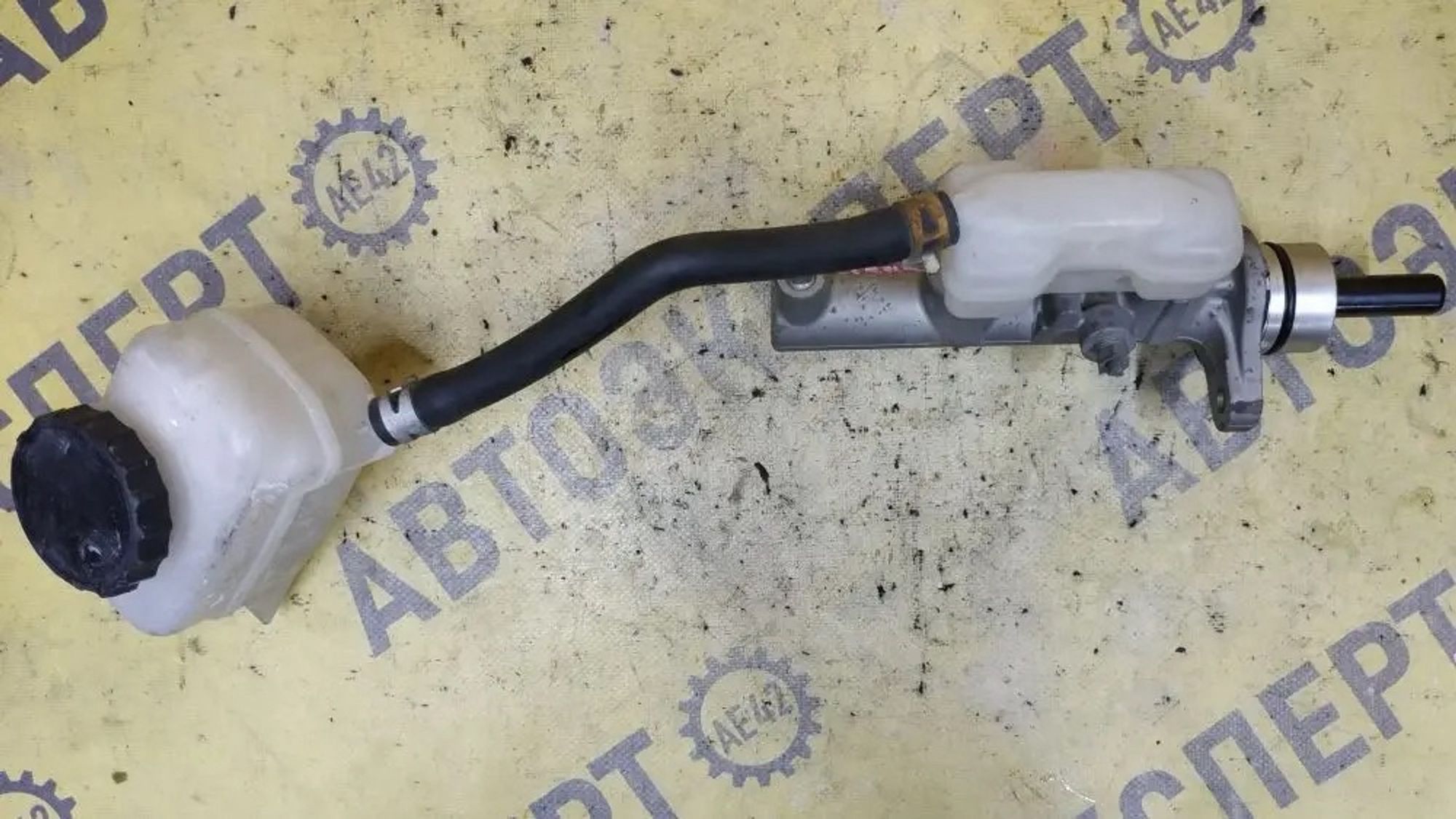 https://ycs.partsauto.market/partsauto-images/thmbs/userImages/87497919e31020c6b1c735431d06908a/part/9a5cce5a-d286-4215-8b37-e93bbb6407f9_1780324948863.jpg