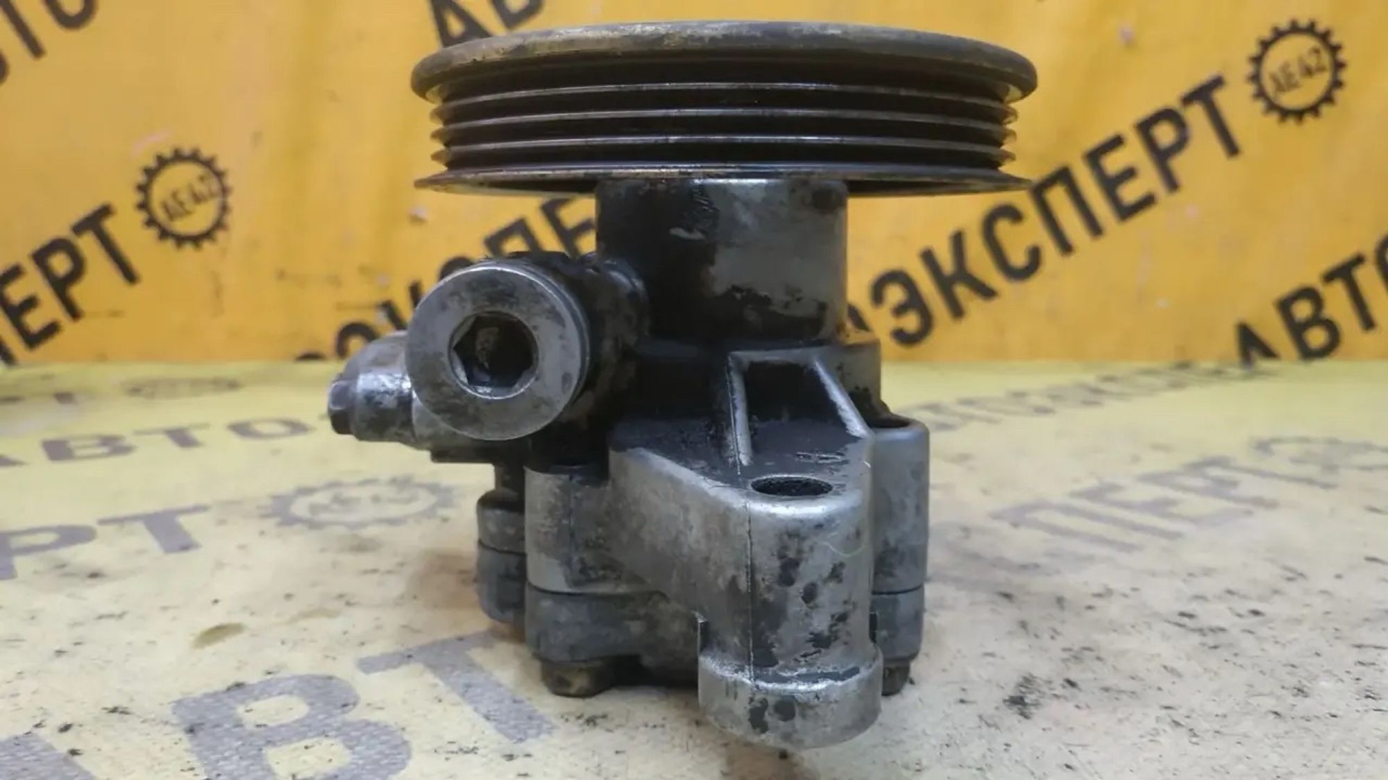 https://ycs.partsauto.market/partsauto-images/thmbs/userImages/87497919e31020c6b1c735431d06908a/part/9e2edc89-f8be-4ce1-befc-d6a57df2d3ac_1783410530577.jpg