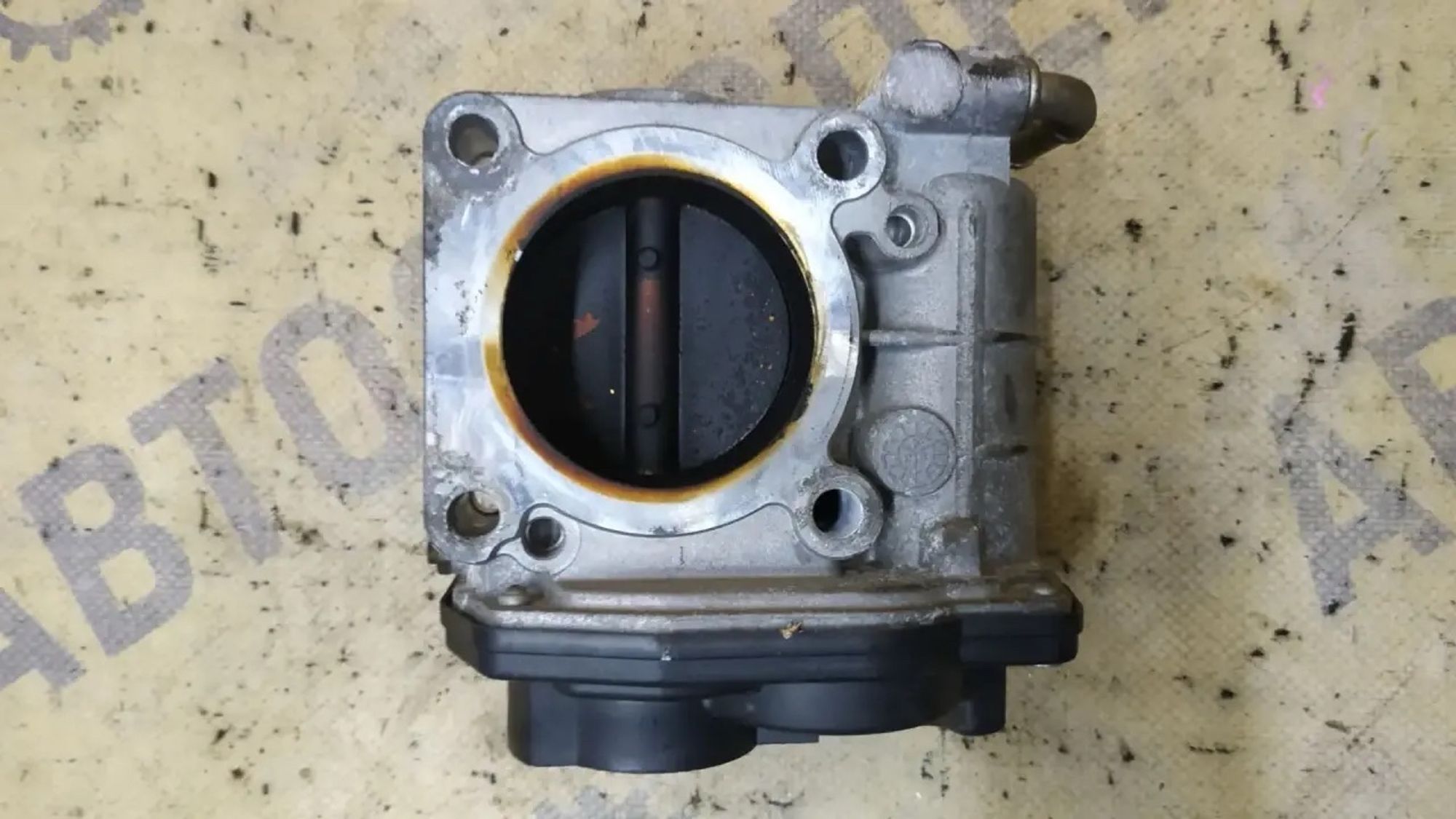 https://ycs.partsauto.market/partsauto-images/thmbs/userImages/87497919e31020c6b1c735431d06908a/part/9ee761f7-777c-475a-ac8a-47a0e0b7c67d_1784789546707.jpg