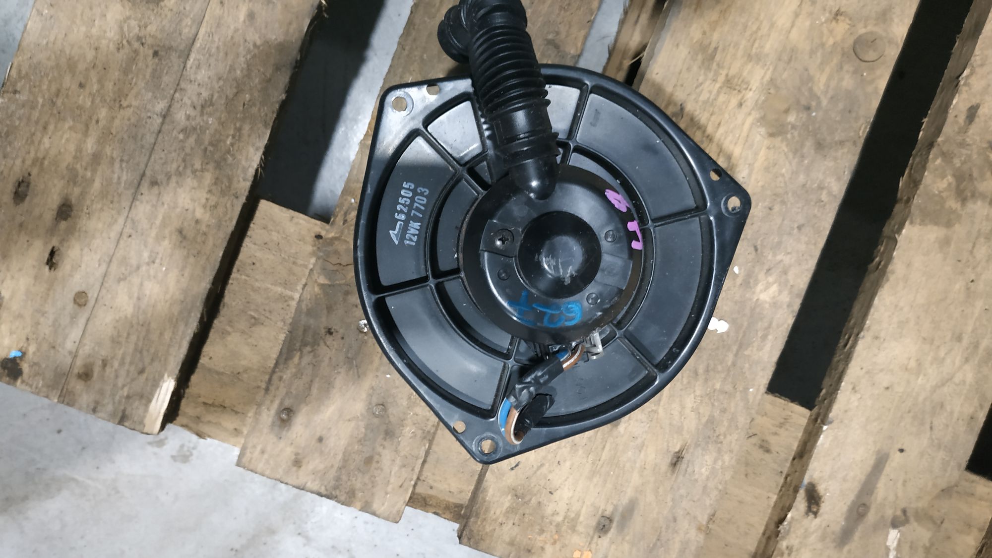 https://ycs.partsauto.market/partsauto-images/thmbs/userImages/87497919e31020c6b1c735431d06908a/part/9f597f50-2b92-42c5-bf32-cca9dc9150b2_1695957873098.jpg