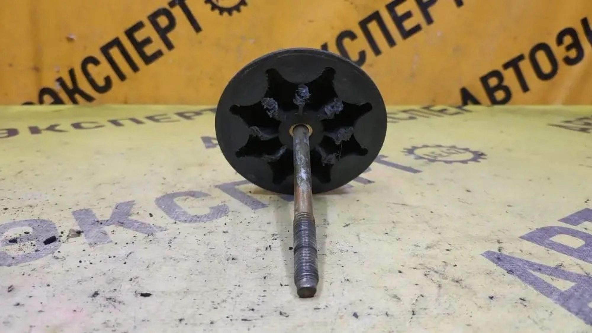 https://ycs.partsauto.market/partsauto-images/thmbs/userImages/87497919e31020c6b1c735431d06908a/part/a48895e6-f9d4-4f3b-9351-c2b3aa6e8190_1776845537038.jpg