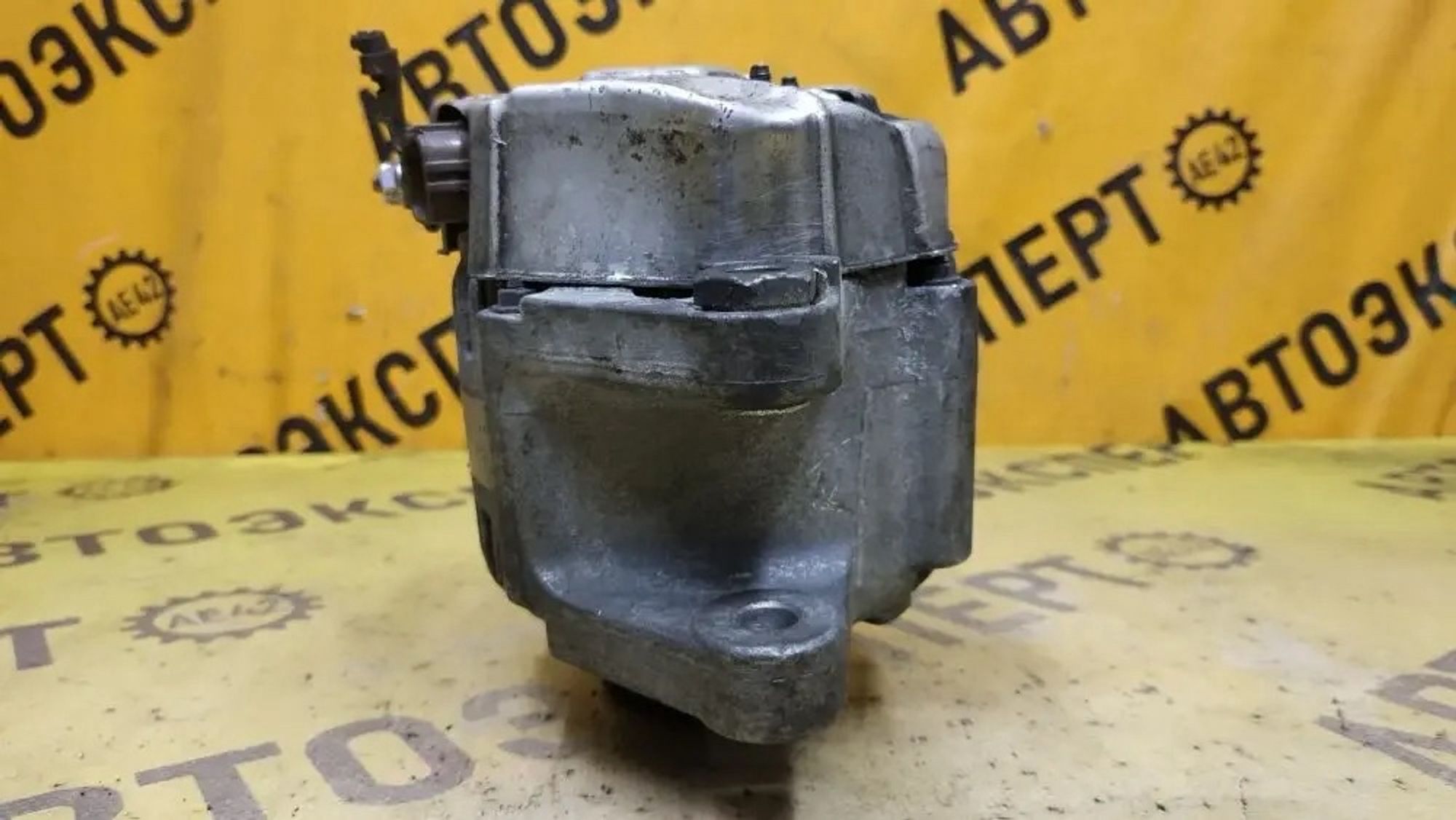 https://ycs.partsauto.market/partsauto-images/thmbs/userImages/87497919e31020c6b1c735431d06908a/part/a972c7a6-a792-49f8-92a4-d68d7034b3df_1777543919864.jpg