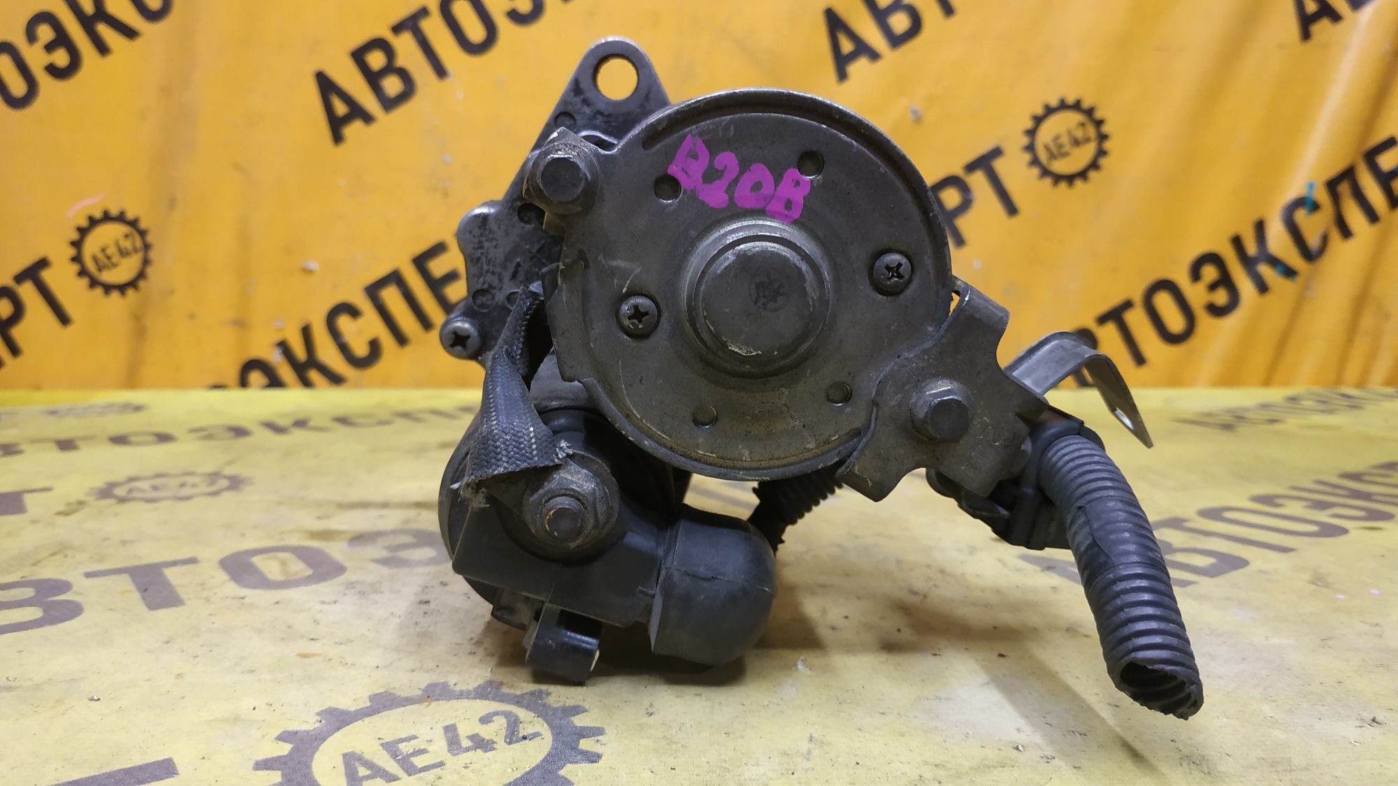 https://ycs.partsauto.market/partsauto-images/thmbs/userImages/87497919e31020c6b1c735431d06908a/part/ab8c0eb3-2a0b-4aba-8344-453bebe6b51b_1777968551590.jpg