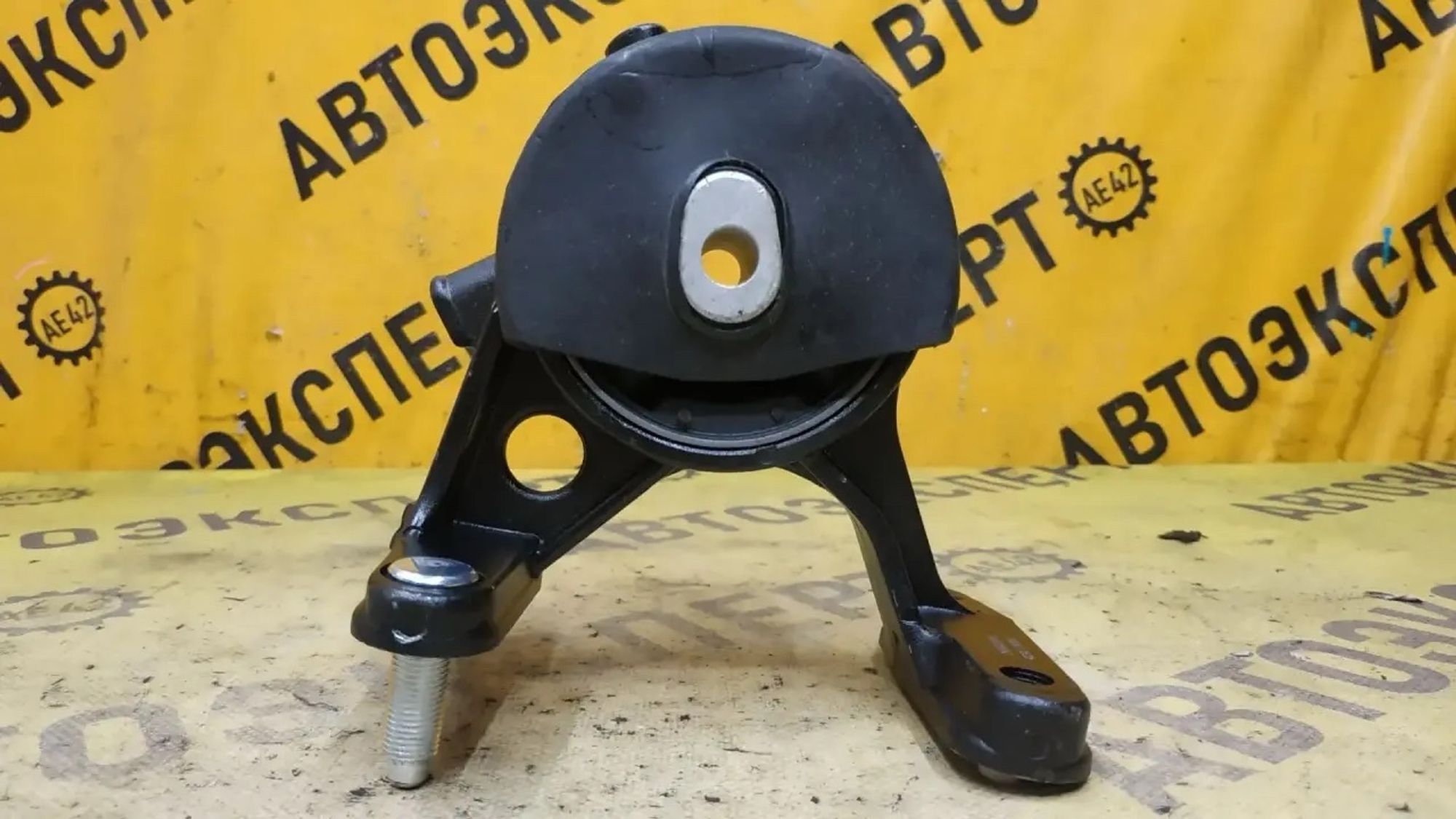 https://ycs.partsauto.market/partsauto-images/thmbs/userImages/87497919e31020c6b1c735431d06908a/part/ac7ca203-fc7a-4e71-836b-0f4cddd53c5b_1784268140226.jpg