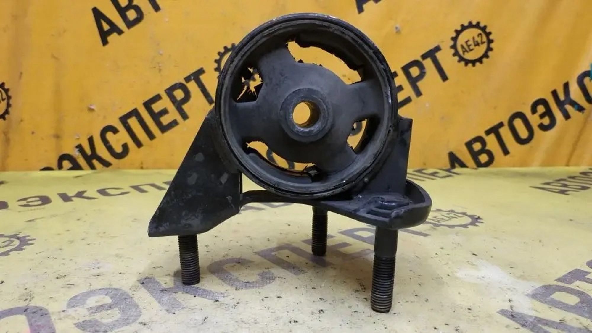 https://ycs.partsauto.market/partsauto-images/thmbs/userImages/87497919e31020c6b1c735431d06908a/part/aeedaed2-e3ea-4b8b-b90a-61bffa7ea927_1777523338964.jpg
