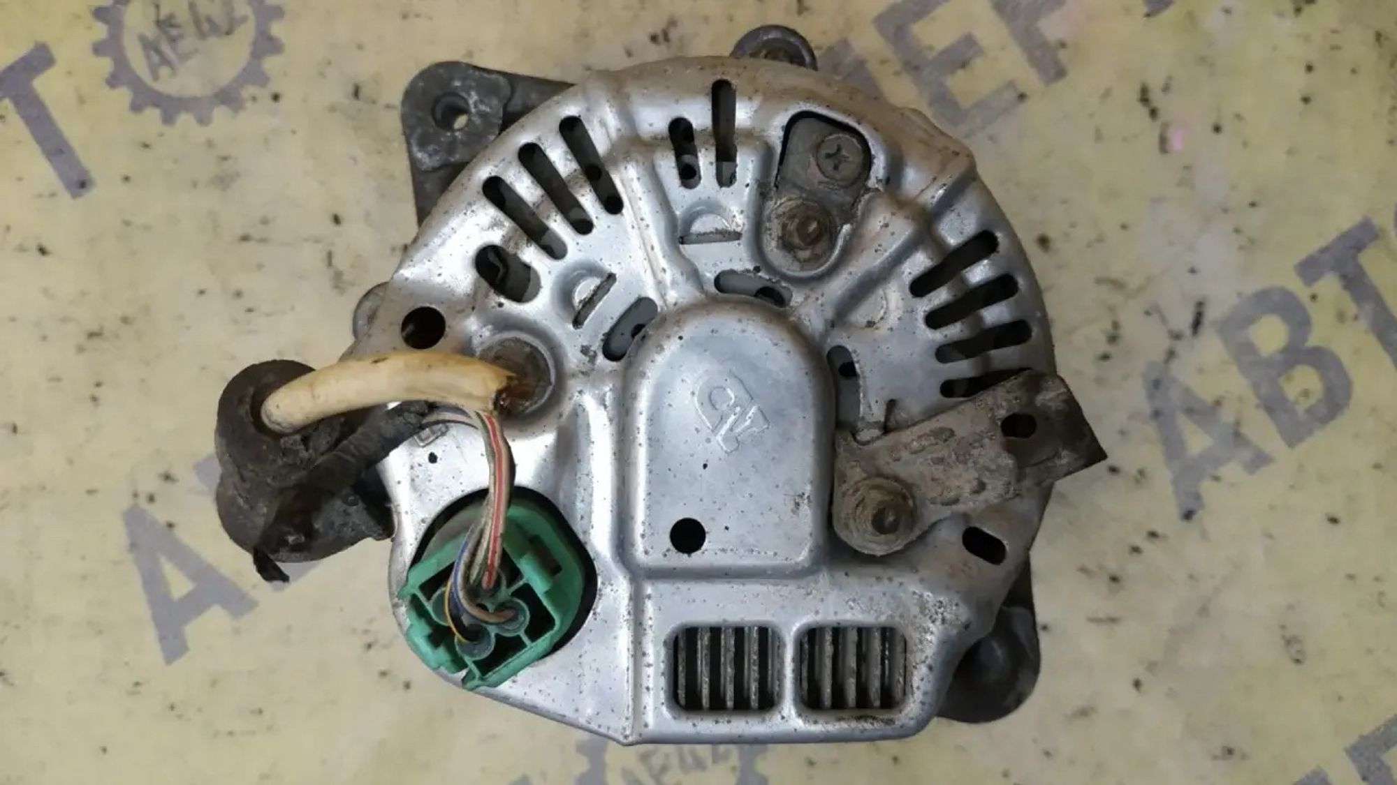 https://ycs.partsauto.market/partsauto-images/thmbs/userImages/87497919e31020c6b1c735431d06908a/part/b2916fd3-5fba-4402-9c9d-7d910014b14f_1784252147691.jpg