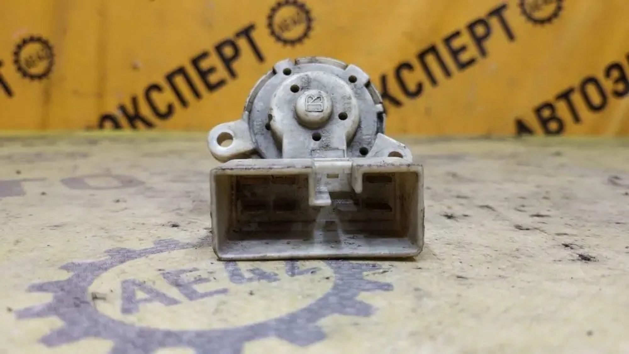 https://ycs.partsauto.market/partsauto-images/thmbs/userImages/87497919e31020c6b1c735431d06908a/part/b73827d2-e713-4234-a59a-41267683aca7_1780925179325.jpg