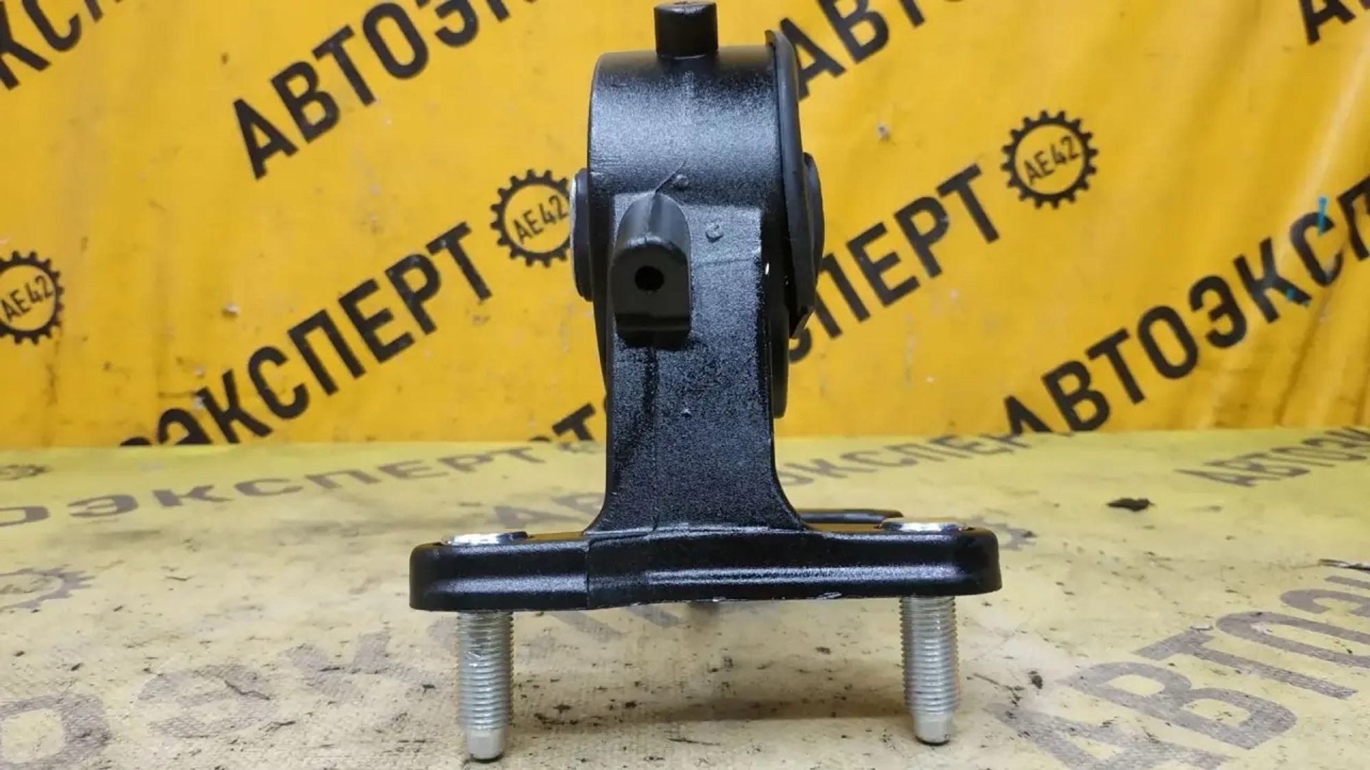 https://ycs.partsauto.market/partsauto-images/thmbs/userImages/87497919e31020c6b1c735431d06908a/part/b927b40f-35cb-4a7b-be40-ddc0a4bf1b92_1784268139195.jpg