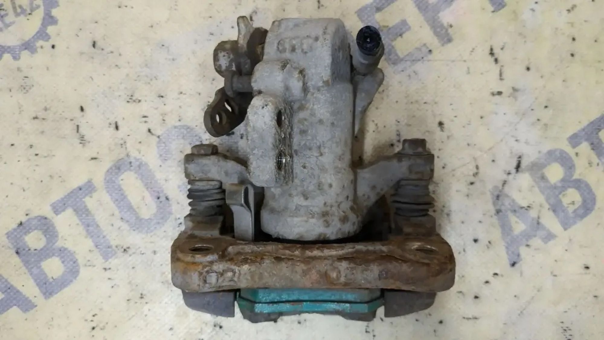 https://ycs.partsauto.market/partsauto-images/thmbs/userImages/87497919e31020c6b1c735431d06908a/part/b93704af-12cd-456c-95c8-cc4e81c8fadb_1783669074887.jpg