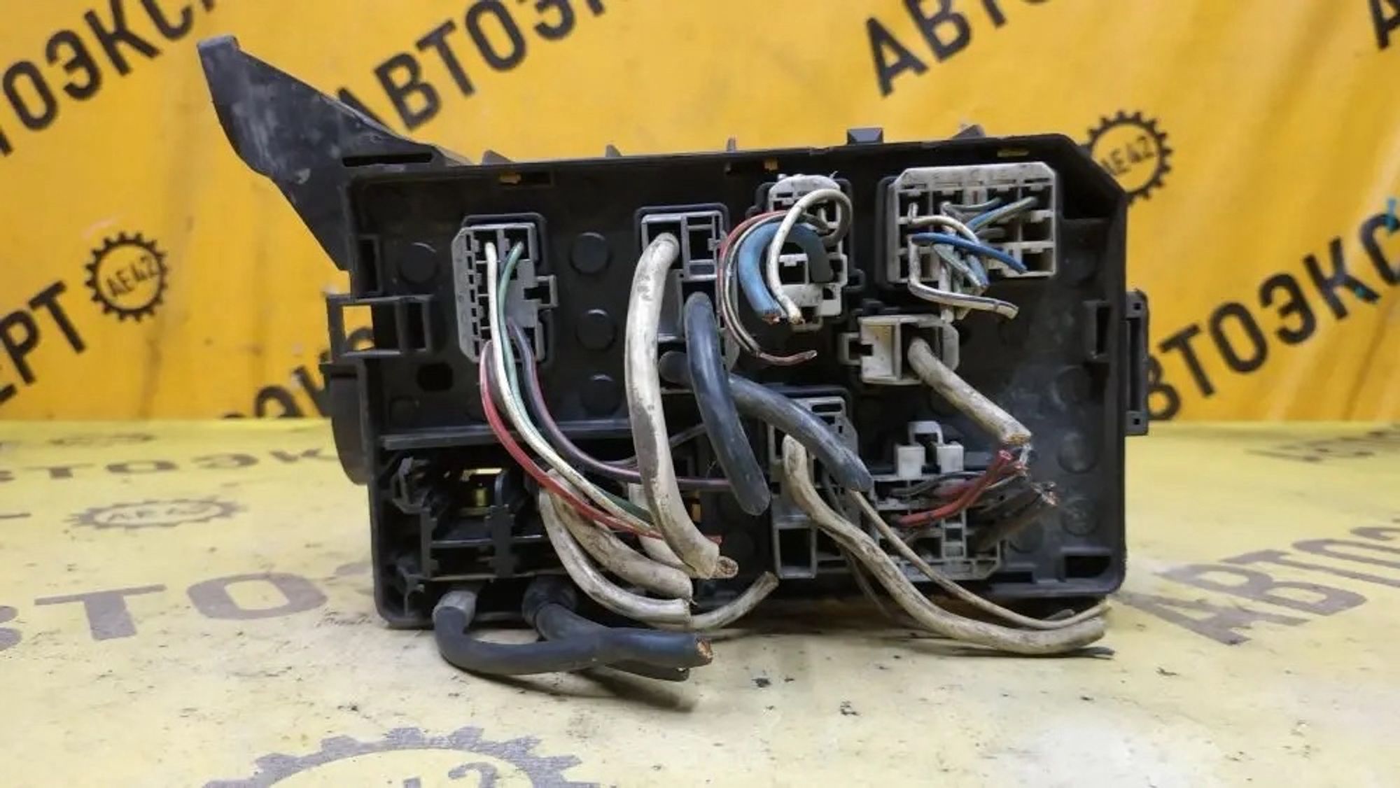 https://ycs.partsauto.market/partsauto-images/thmbs/userImages/87497919e31020c6b1c735431d06908a/part/b9b90ba6-cc49-4372-b1ef-a7abcfaf880f_1777523814825.jpg