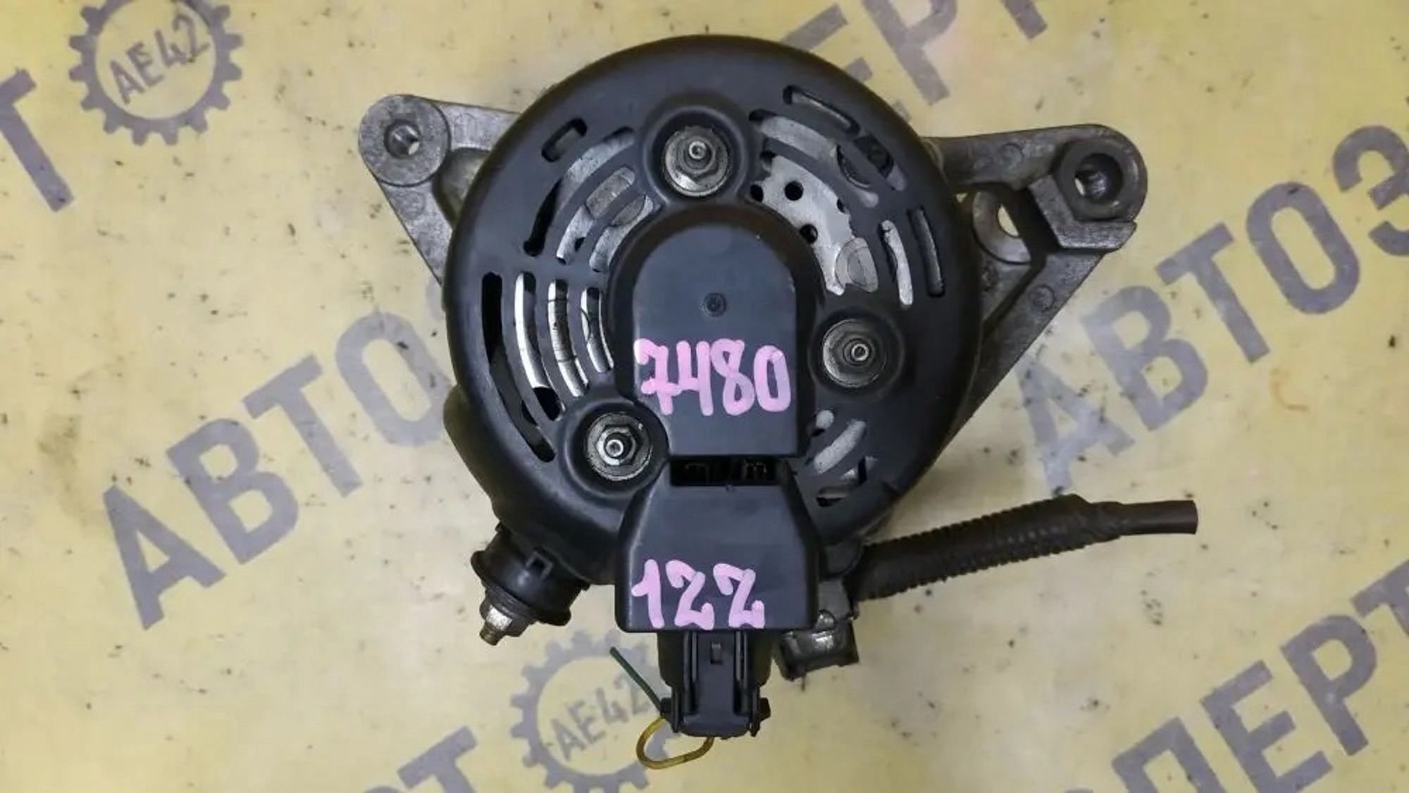 https://ycs.partsauto.market/partsauto-images/thmbs/userImages/87497919e31020c6b1c735431d06908a/part/bbc6742e-903e-4b37-b824-edb1fc80b7ab_1777957714104.jpg
