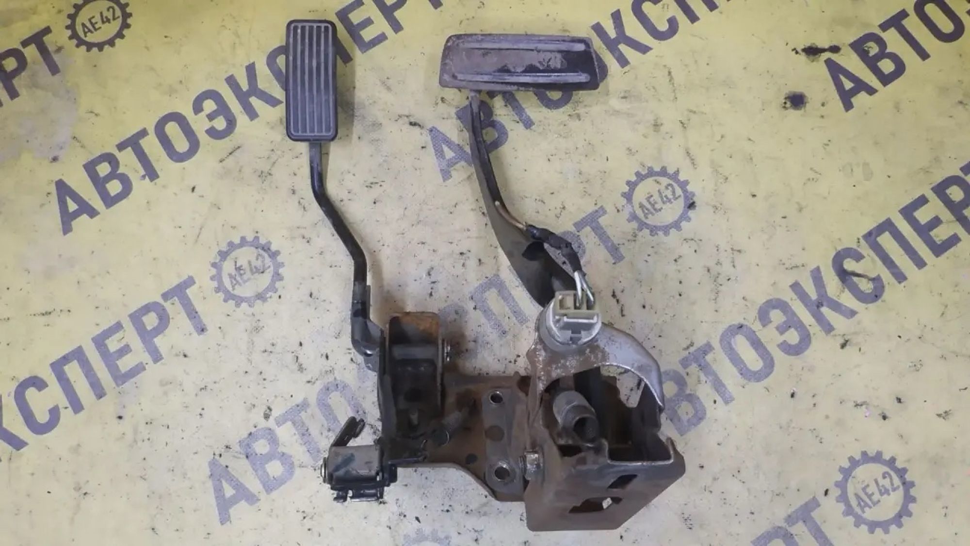 https://ycs.partsauto.market/partsauto-images/thmbs/userImages/87497919e31020c6b1c735431d06908a/part/bc10b10f-674c-4b58-8b0f-98f55bd7a187_1783411302148.jpg