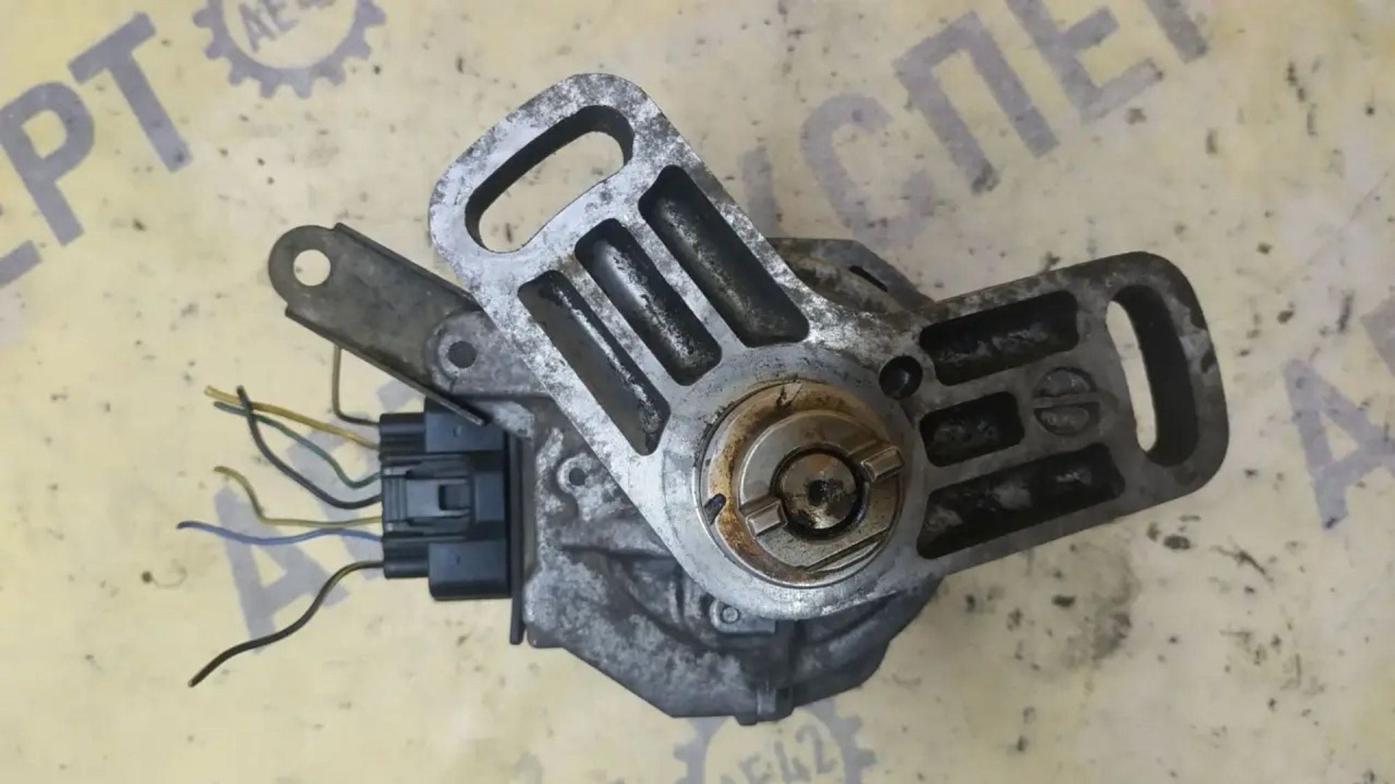 https://ycs.partsauto.market/partsauto-images/thmbs/userImages/87497919e31020c6b1c735431d06908a/part/bf8d1fec-ae78-43d7-8d04-3a3d6feed7bb_1782890401188.jpg