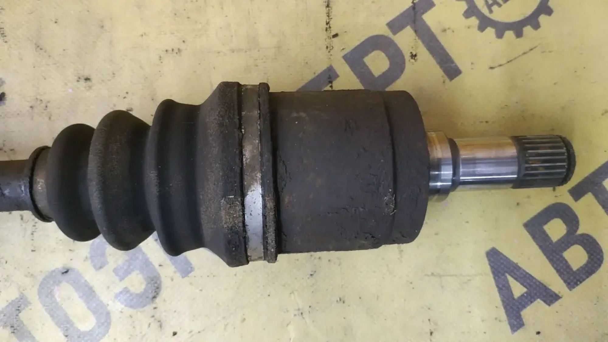 https://ycs.partsauto.market/partsauto-images/thmbs/userImages/87497919e31020c6b1c735431d06908a/part/c34b839c-d28a-4f49-9d0b-5d9deb59f883_1785139565994.jpg