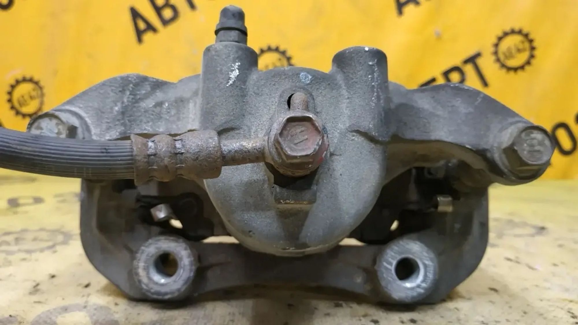https://ycs.partsauto.market/partsauto-images/thmbs/userImages/87497919e31020c6b1c735431d06908a/part/c34ed1c3-45c6-45d3-a8d7-1f164e917f8f_1784789526562.jpg