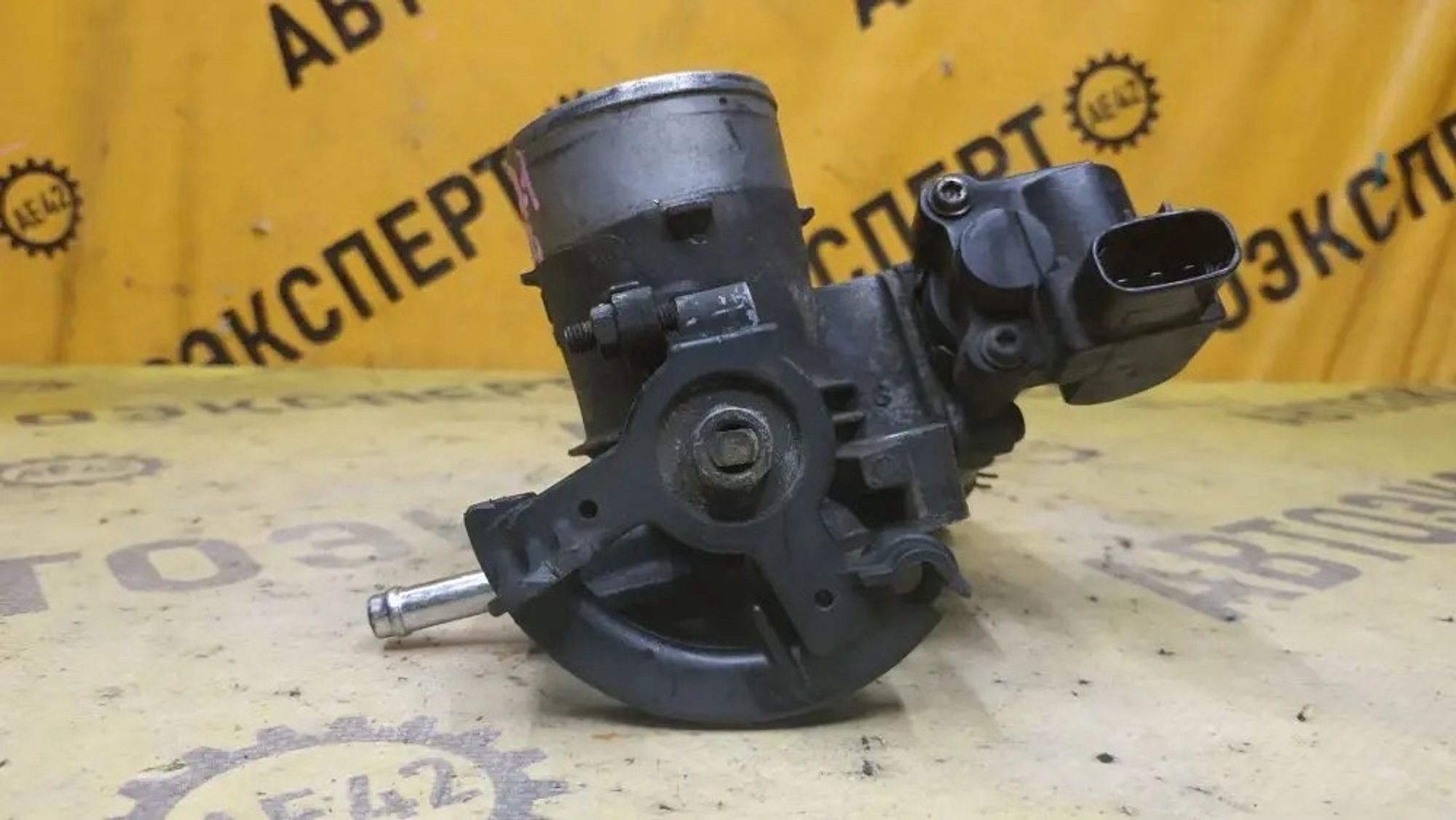 https://ycs.partsauto.market/partsauto-images/thmbs/userImages/87497919e31020c6b1c735431d06908a/part/c3bed82d-d908-4929-a529-f2aad8067394_1779437168251.jpg
