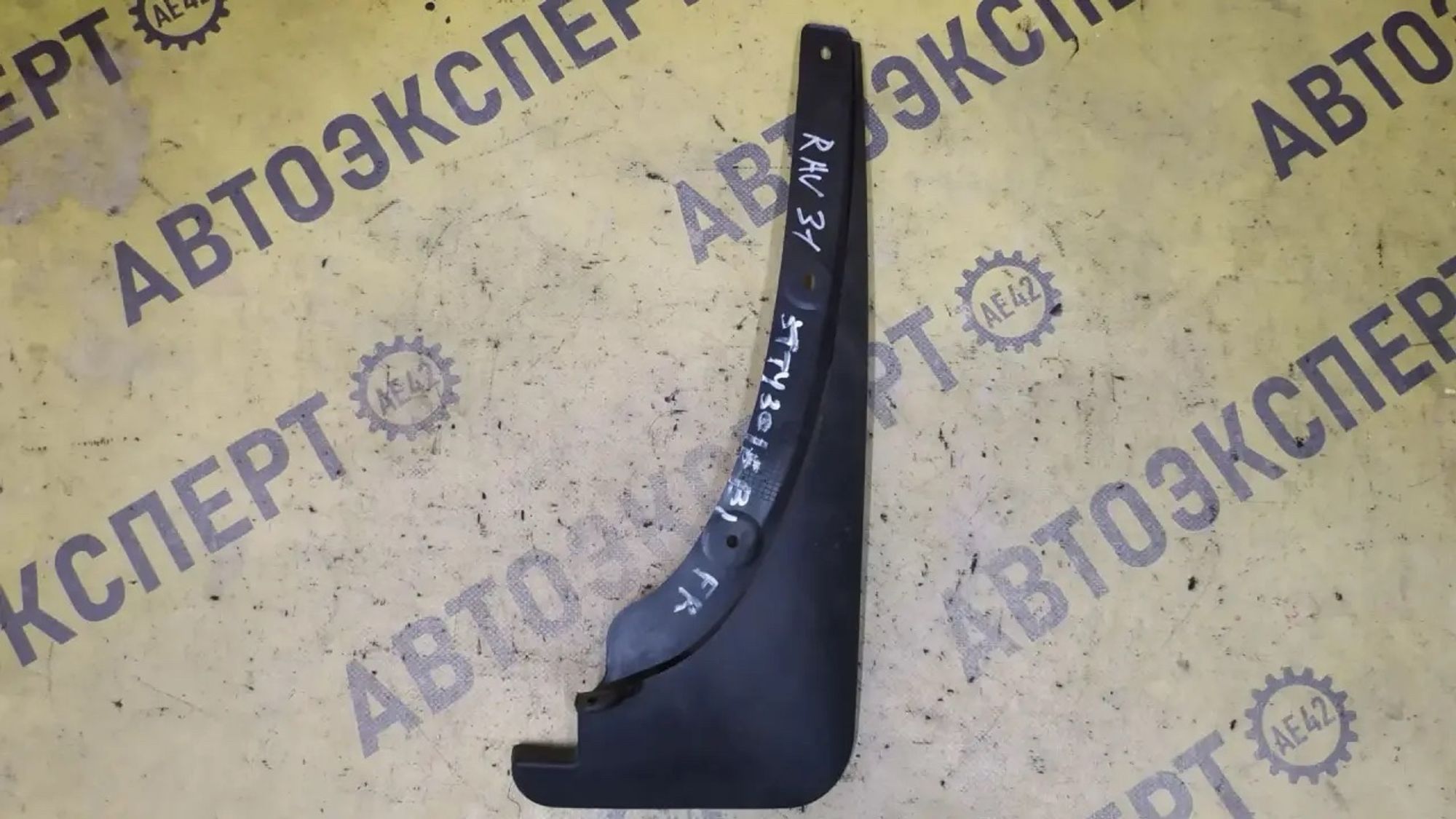 https://ycs.partsauto.market/partsauto-images/thmbs/userImages/87497919e31020c6b1c735431d06908a/part/c3fed808-4655-44de-b38e-9d04d1743554_1786604659358.jpg