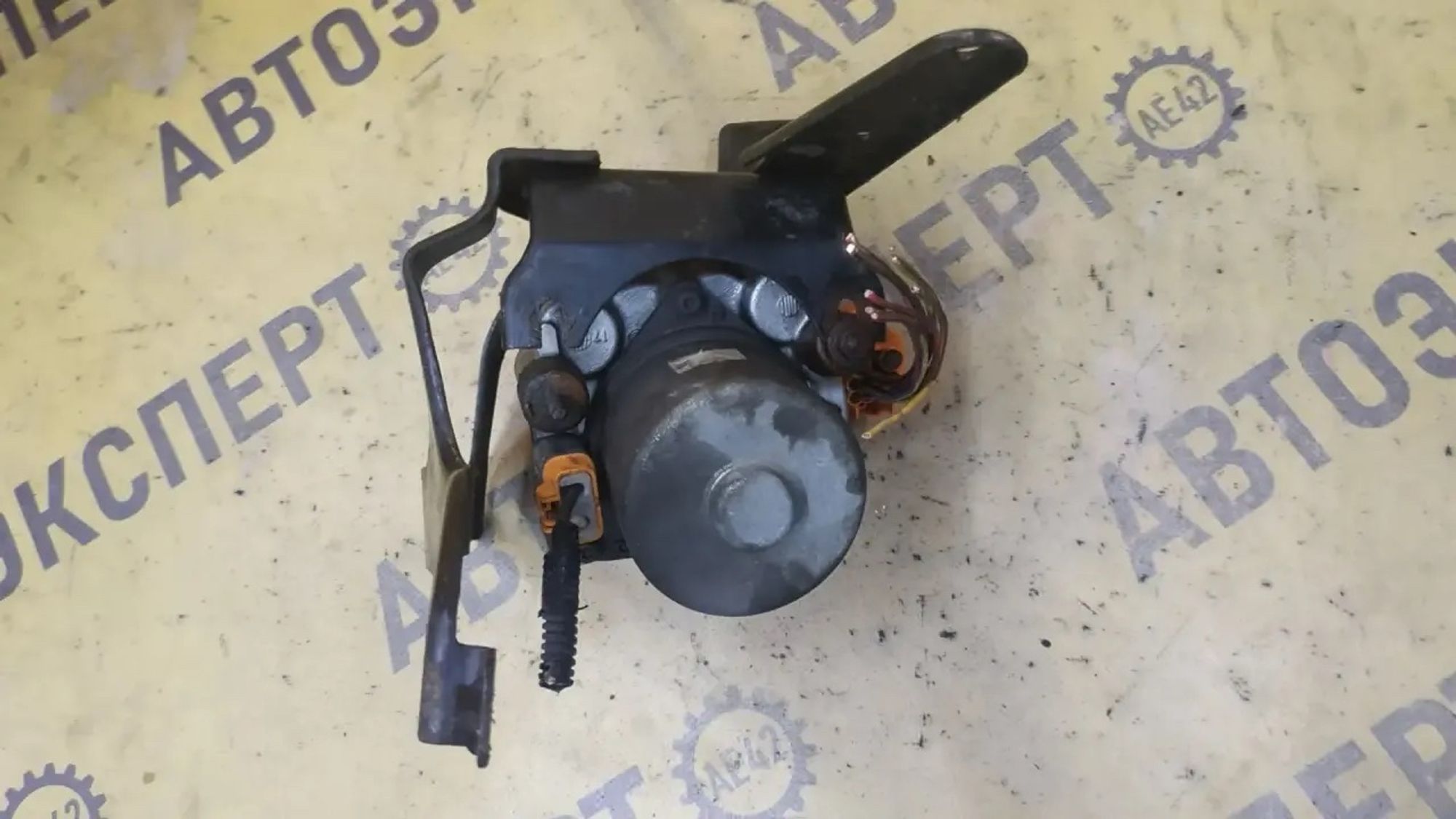 https://ycs.partsauto.market/partsauto-images/thmbs/userImages/87497919e31020c6b1c735431d06908a/part/c48933a7-bf1e-45f6-bfb9-c7709c290157_1782896771648.jpg
