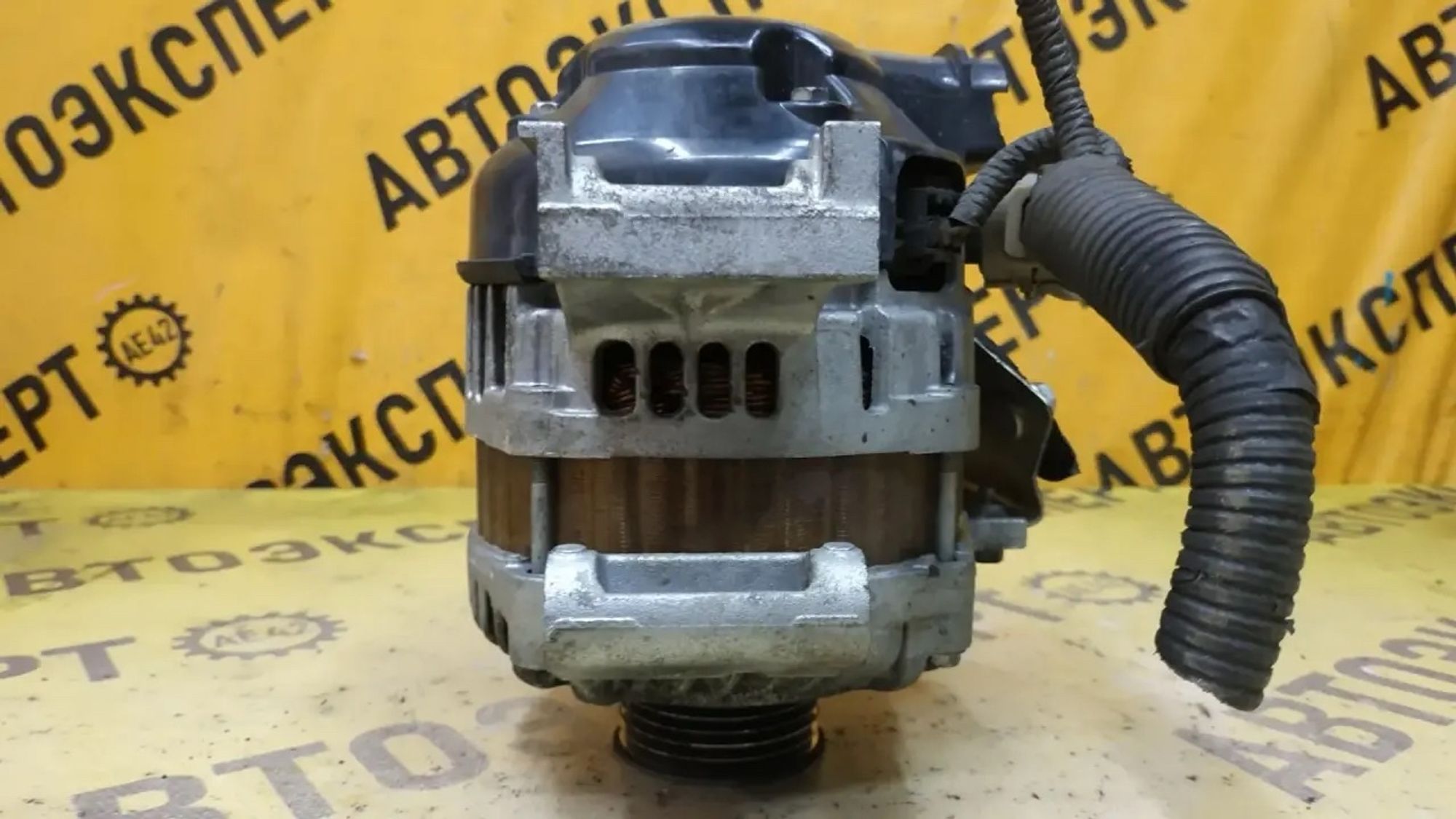 https://ycs.partsauto.market/partsauto-images/thmbs/userImages/87497919e31020c6b1c735431d06908a/part/c91c99bb-e1aa-4811-91c7-3b24e554bbfa_1782717881295.jpg