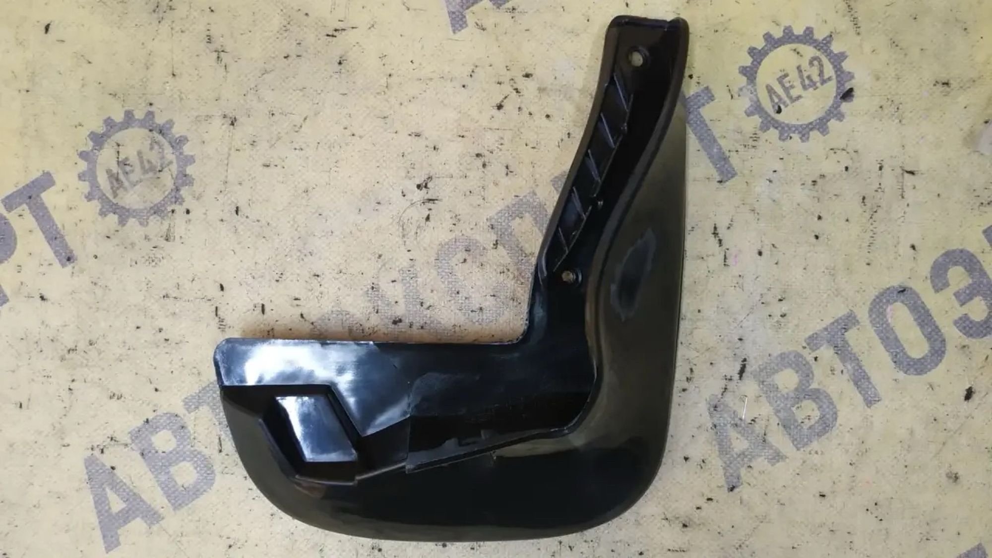 https://ycs.partsauto.market/partsauto-images/thmbs/userImages/87497919e31020c6b1c735431d06908a/part/cb9c30db-8f57-4eed-b319-852039b756d7_1786604935756.jpg
