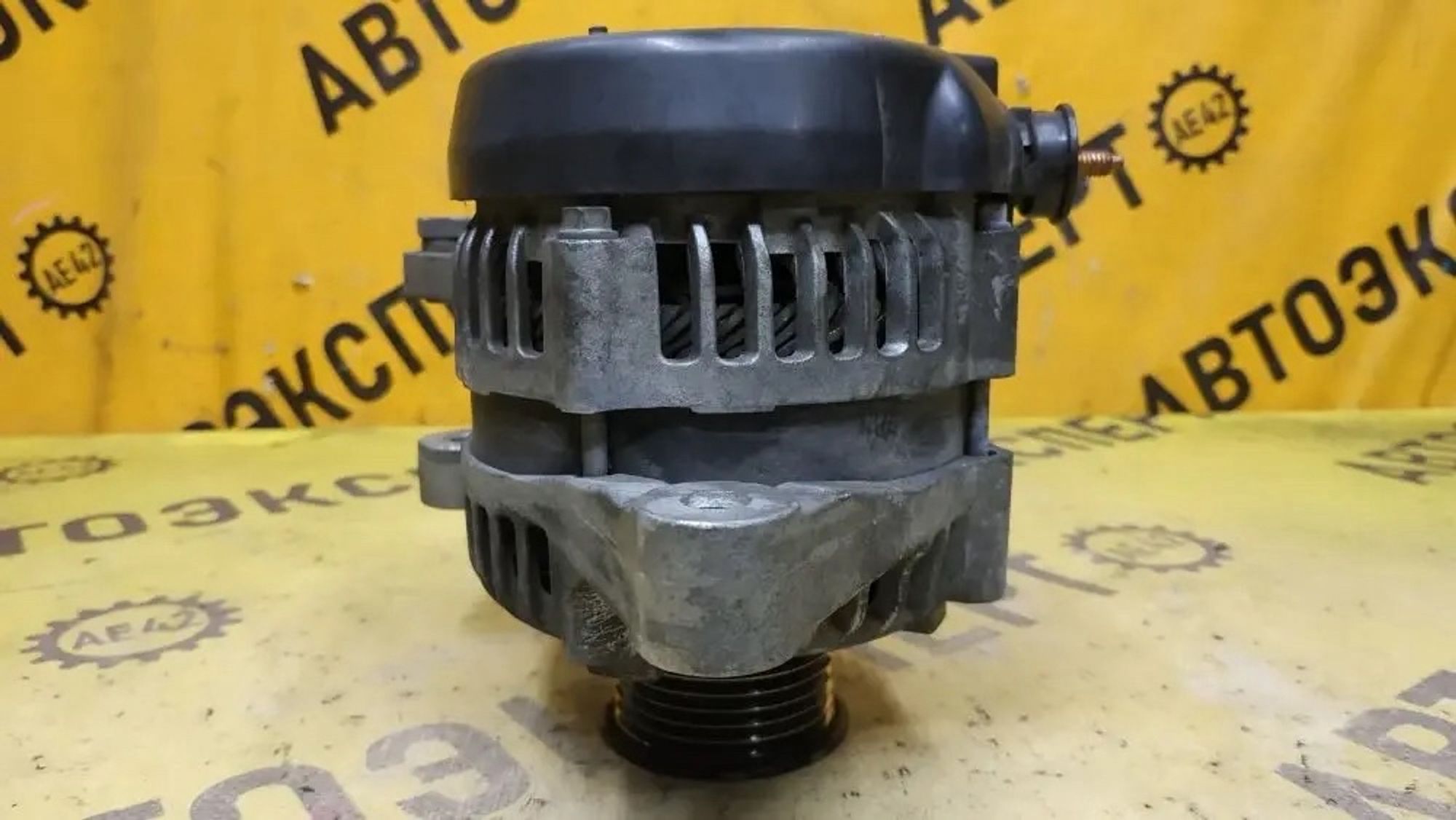 https://ycs.partsauto.market/partsauto-images/thmbs/userImages/87497919e31020c6b1c735431d06908a/part/cc0bdaec-24a7-4779-985a-cae21d280ad0_1777543591312.jpg
