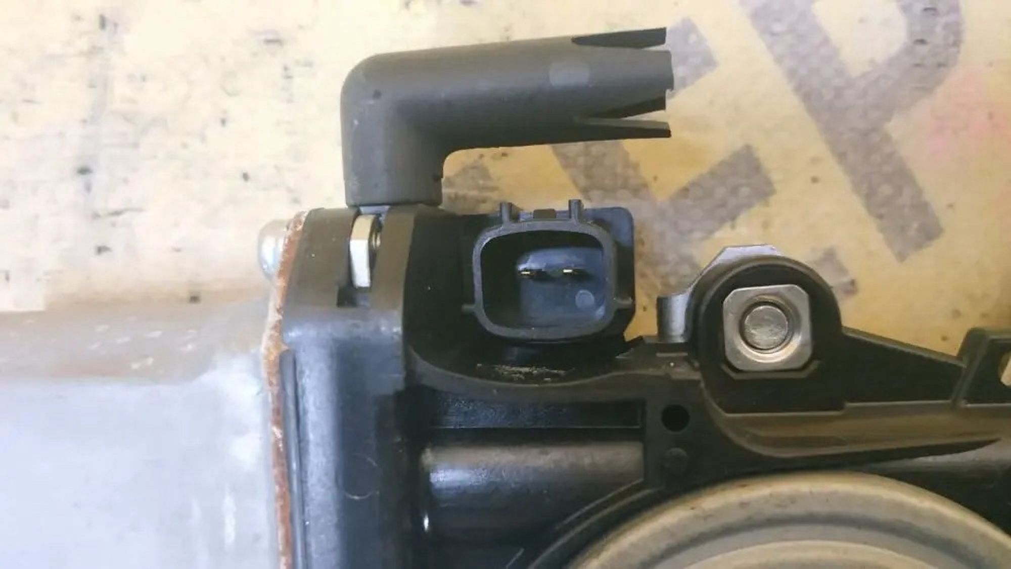 https://ycs.partsauto.market/partsauto-images/thmbs/userImages/87497919e31020c6b1c735431d06908a/part/cdb053a8-ca04-4892-b34f-24c02081609a_1779783876336.jpg