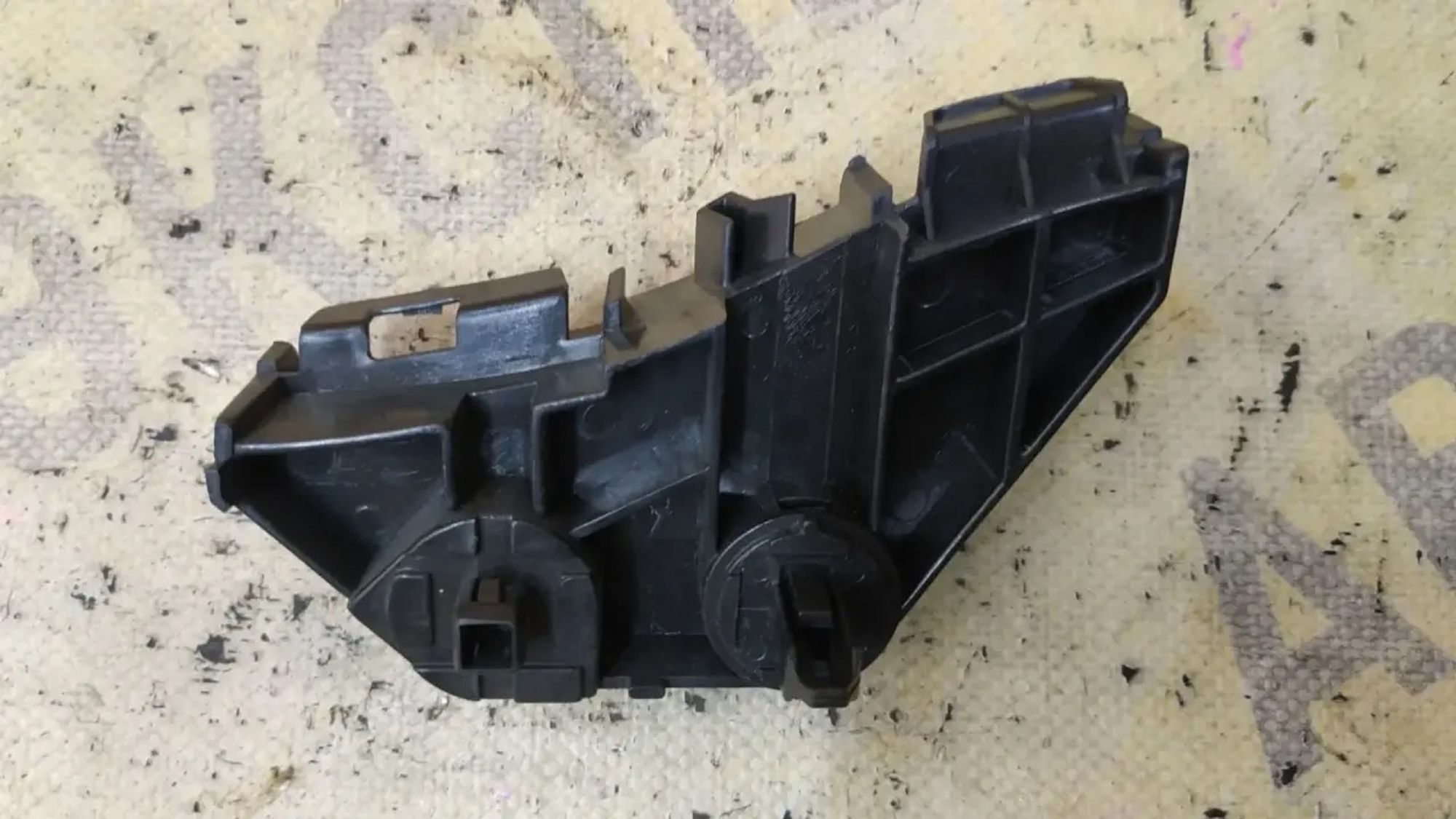 https://ycs.partsauto.market/partsauto-images/thmbs/userImages/87497919e31020c6b1c735431d06908a/part/cef613a4-2a1a-4f16-b5cb-d674c4fb7e1d_1786605917869.jpg