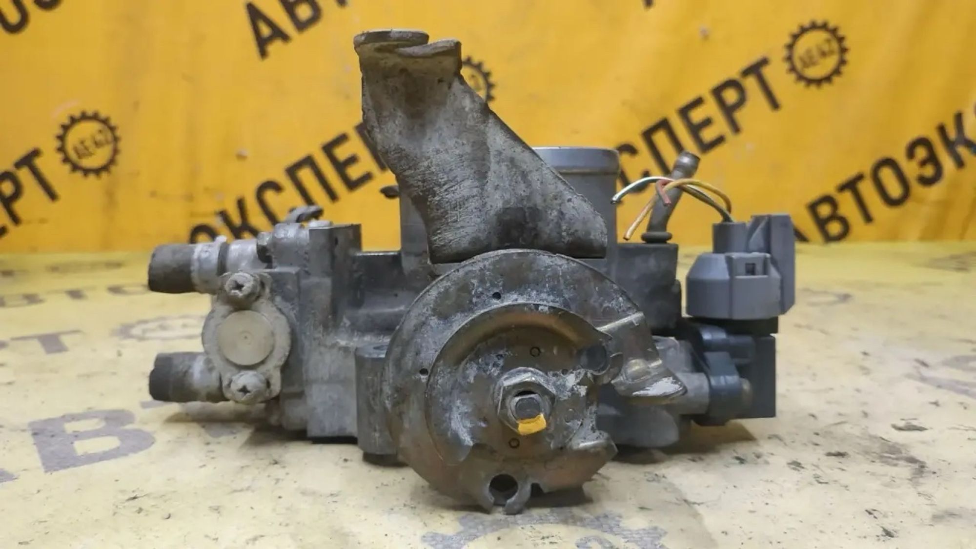 https://ycs.partsauto.market/partsauto-images/thmbs/userImages/87497919e31020c6b1c735431d06908a/part/cf09fb70-4203-47ac-9bd6-c0617b57e047_1782896677907.jpg