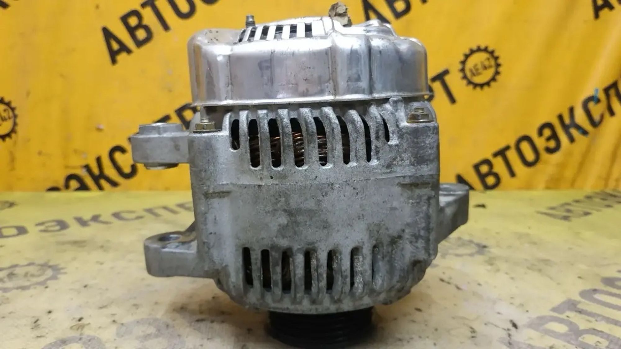 https://ycs.partsauto.market/partsauto-images/thmbs/userImages/87497919e31020c6b1c735431d06908a/part/cfd6355e-0d0d-4f7f-ae64-47b1ba293081_1784271054825.jpg