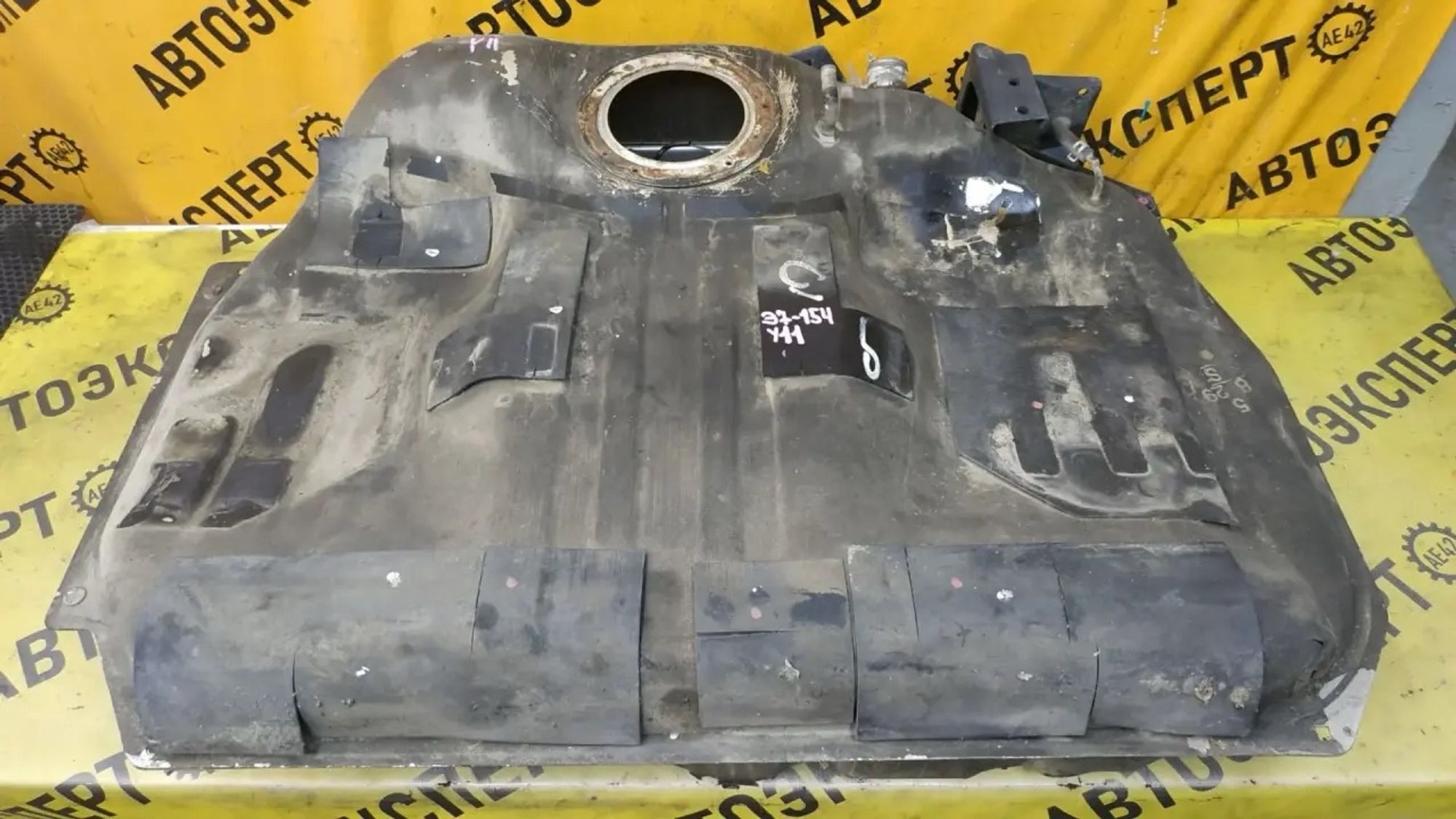 https://ycs.partsauto.market/partsauto-images/thmbs/userImages/87497919e31020c6b1c735431d06908a/part/d28c7431-ede0-4f91-930a-179748fc8a58_1785993221159.jpg