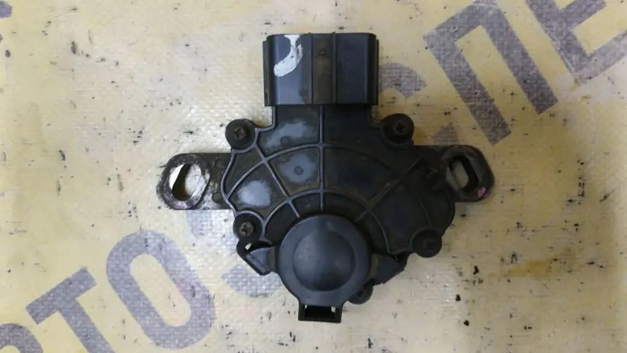 https://ycs.partsauto.market/partsauto-images/thmbs/userImages/87497919e31020c6b1c735431d06908a/part/d2e48b7b-eef7-4d09-90db-06aef0cffc30_1777973728019.jpg
