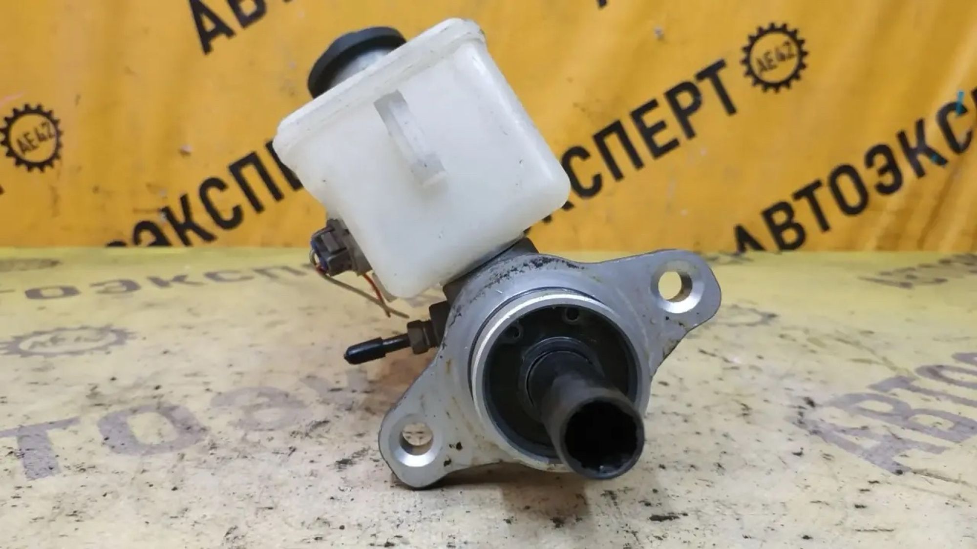 https://ycs.partsauto.market/partsauto-images/thmbs/userImages/87497919e31020c6b1c735431d06908a/part/d4003b1f-a730-4f61-9fab-4aebda87ed81_1783677224761.jpg