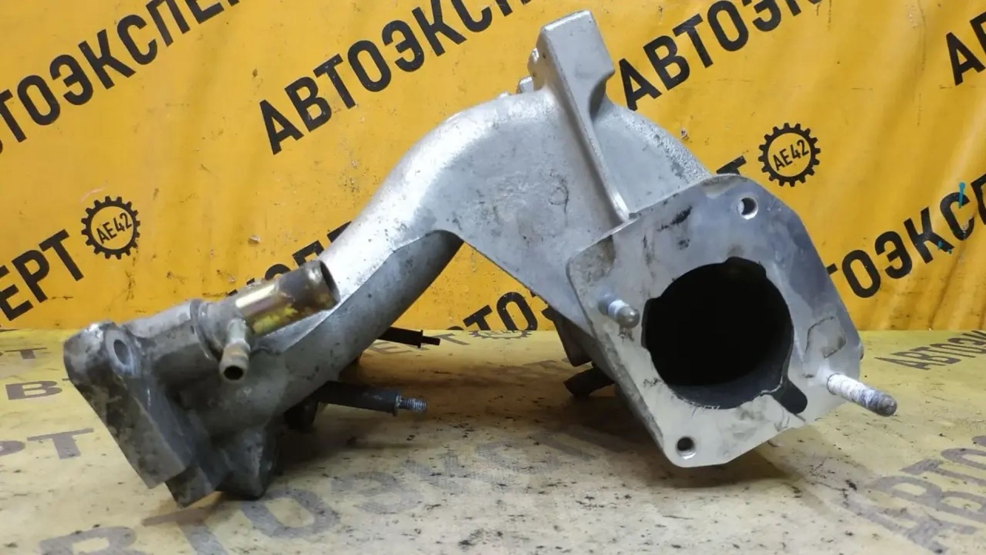 https://ycs.partsauto.market/partsauto-images/thmbs/userImages/87497919e31020c6b1c735431d06908a/part/d4e11ee5-51d6-491e-bc64-170bc3404eb8_1784252370971.jpg