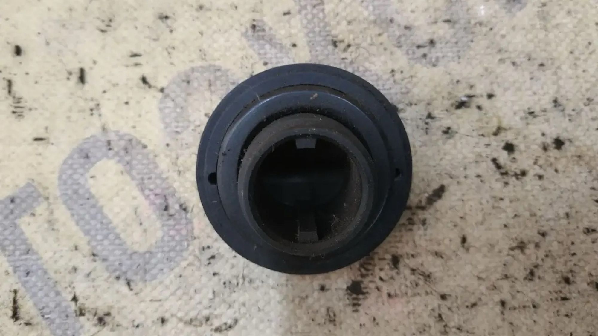 https://ycs.partsauto.market/partsauto-images/thmbs/userImages/87497919e31020c6b1c735431d06908a/part/d55fffbe-6701-4b22-9519-4a0f98cead8e_1785132490220.jpg