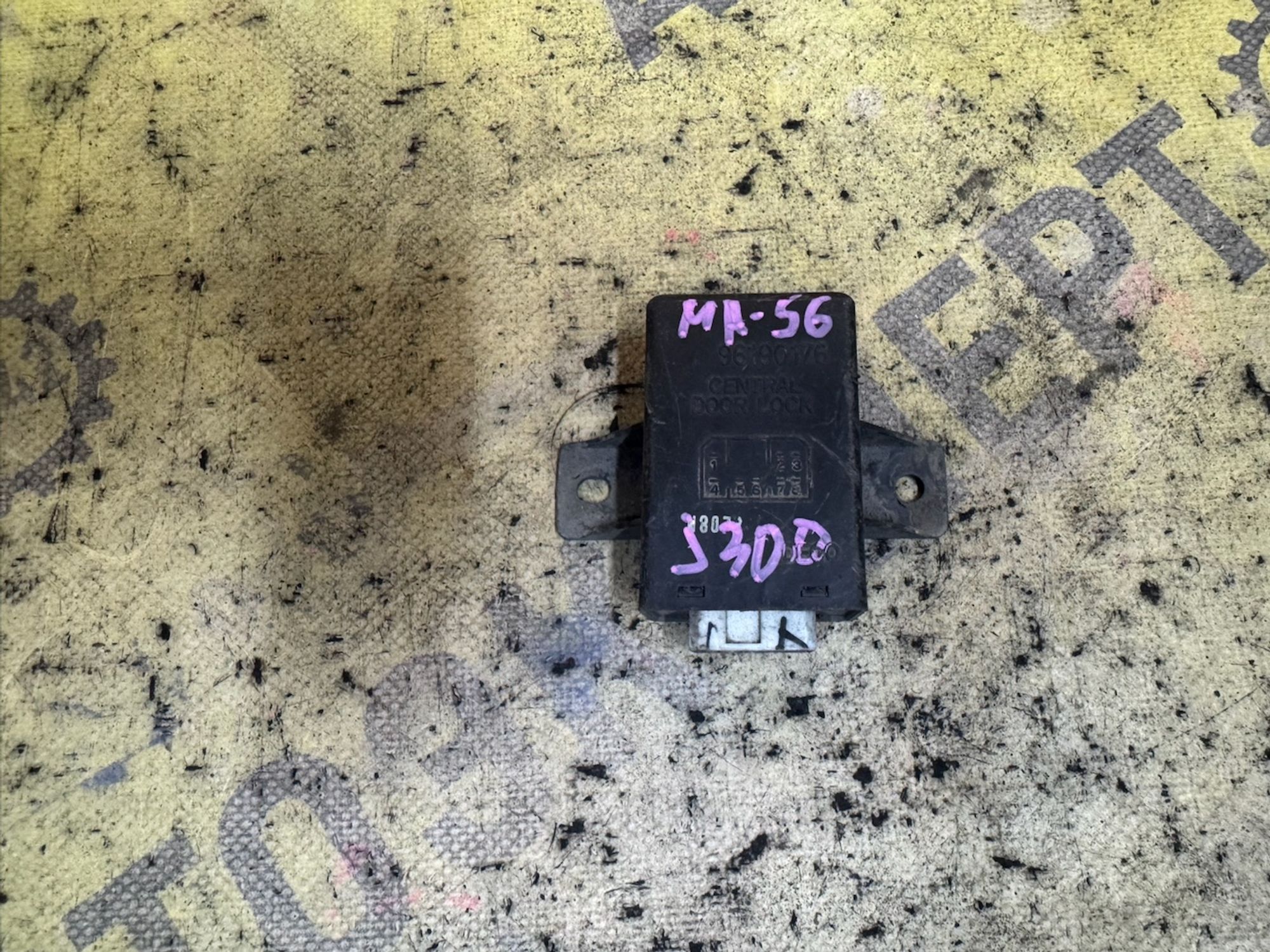 https://ycs.partsauto.market/partsauto-images/thmbs/userImages/87497919e31020c6b1c735431d06908a/part/d60ffc2f-ae8b-4a23-9737-a489d7710f28_1787632499935.jpg