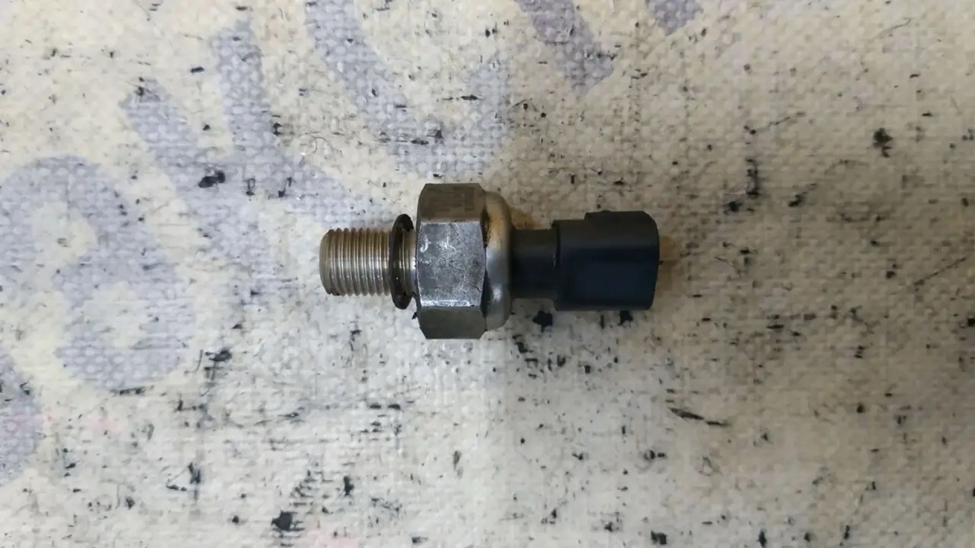 https://ycs.partsauto.market/partsauto-images/thmbs/userImages/87497919e31020c6b1c735431d06908a/part/d6226f08-c56e-4077-8cc7-6c3d88231b90_1784005674975.jpg