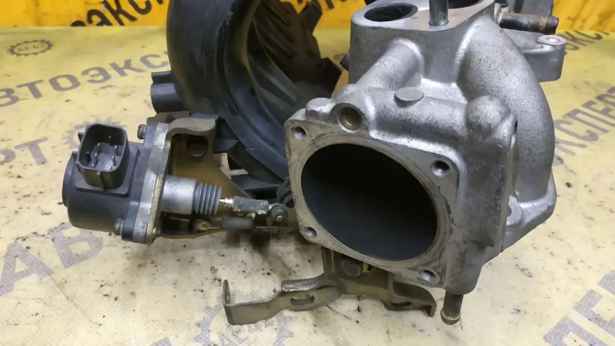 https://ycs.partsauto.market/partsauto-images/thmbs/userImages/87497919e31020c6b1c735431d06908a/part/d7806845-4761-4ca5-8081-72262efb358b_1787022758196.jpg